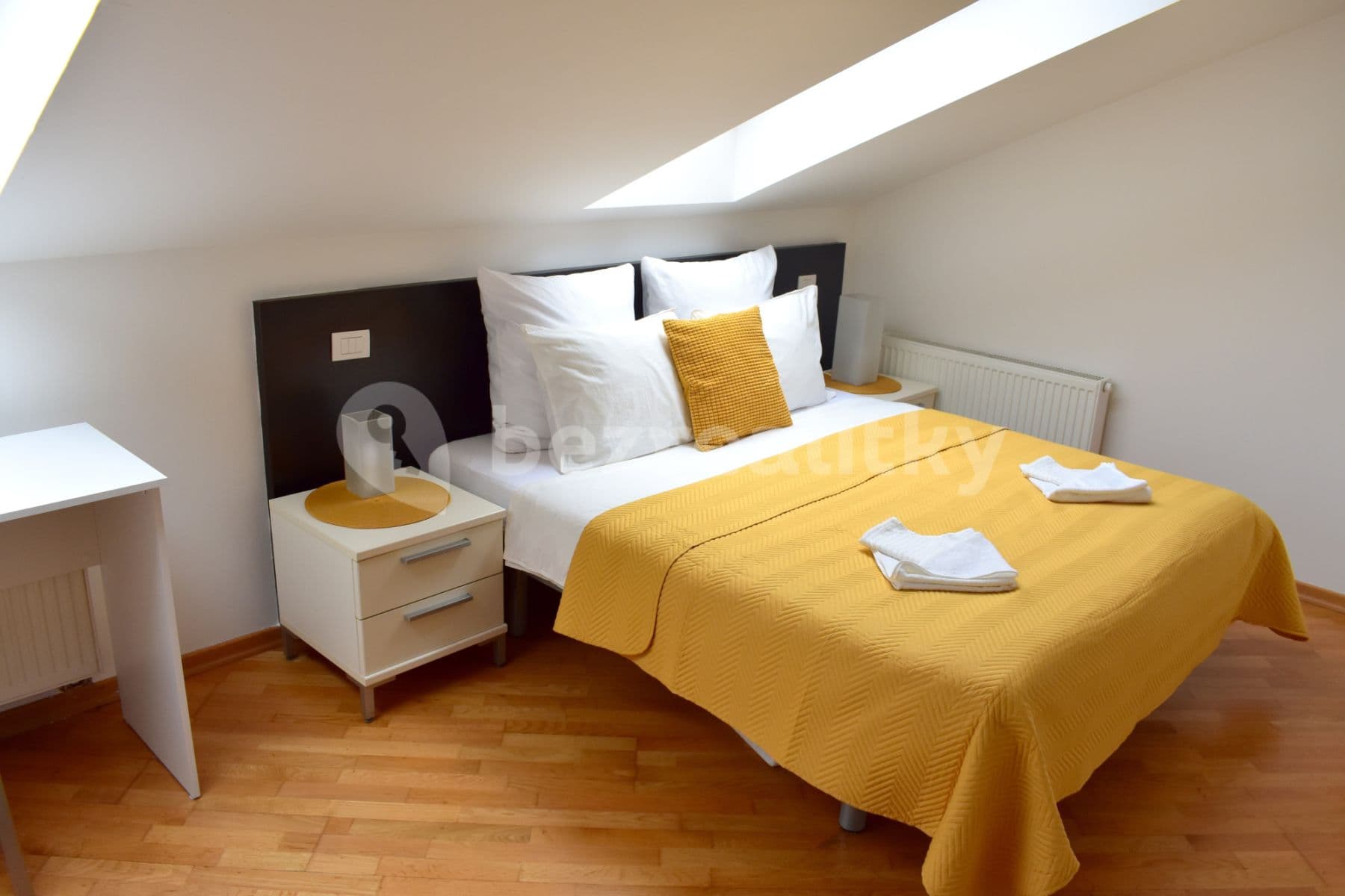 Prenájom bytu 60 m², Staropramenná, Praha, Praha Prenájom bytu 60 m², Staropramenná, Praha, Praha