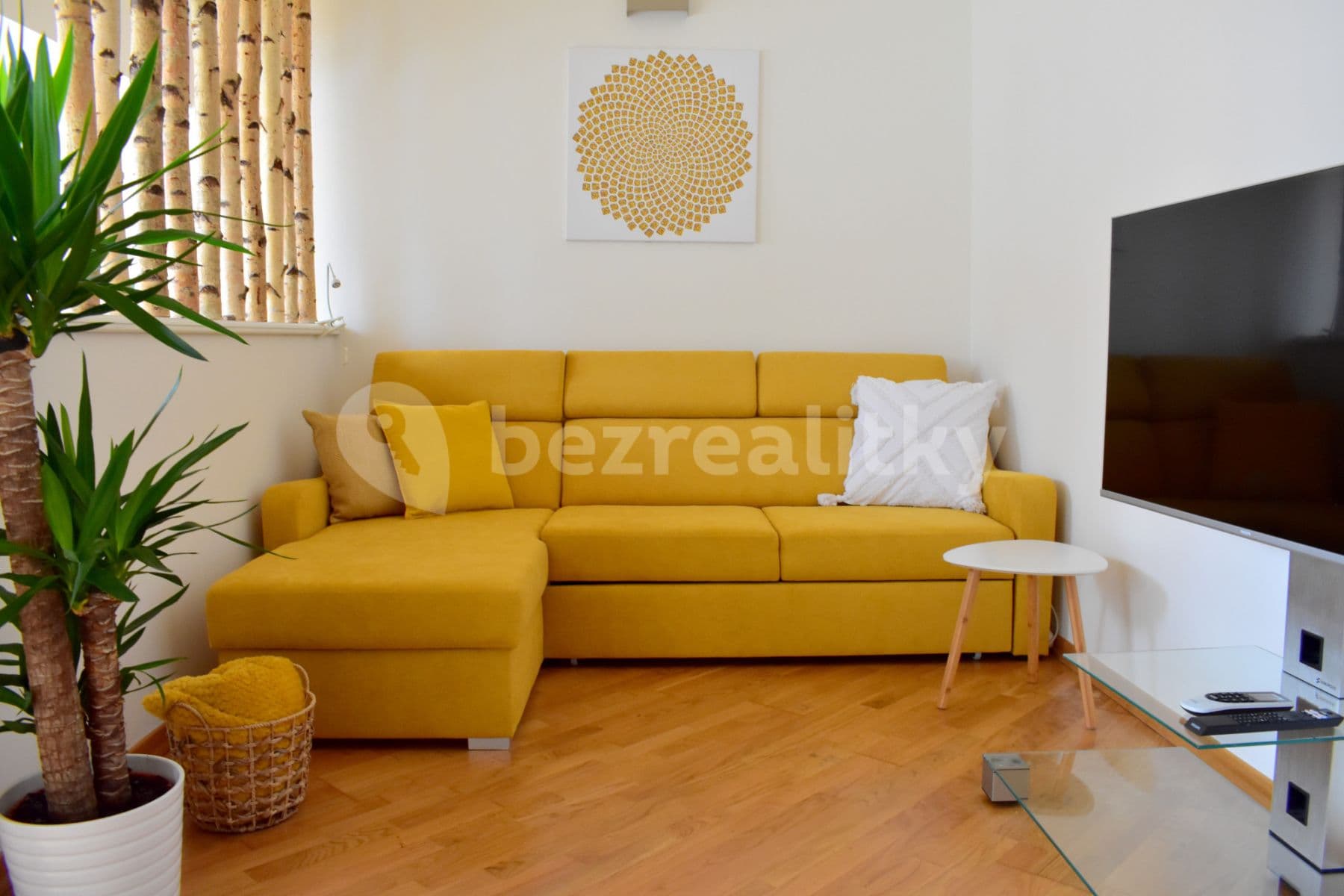Prenájom bytu 60 m², Staropramenná, Praha, Praha Prenájom bytu 60 m², Staropramenná, Praha, Praha