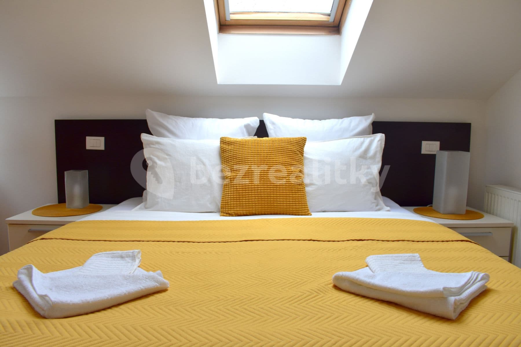 Prenájom bytu 60 m², Staropramenná, Praha, Praha Prenájom bytu 60 m², Staropramenná, Praha, Praha