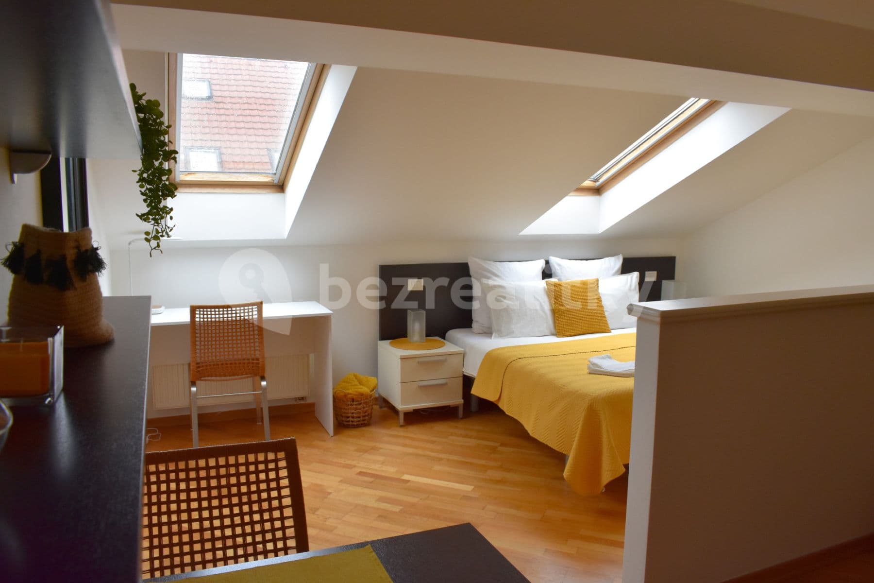 Prenájom bytu 60 m², Staropramenná, Praha, Praha Prenájom bytu 60 m², Staropramenná, Praha, Praha