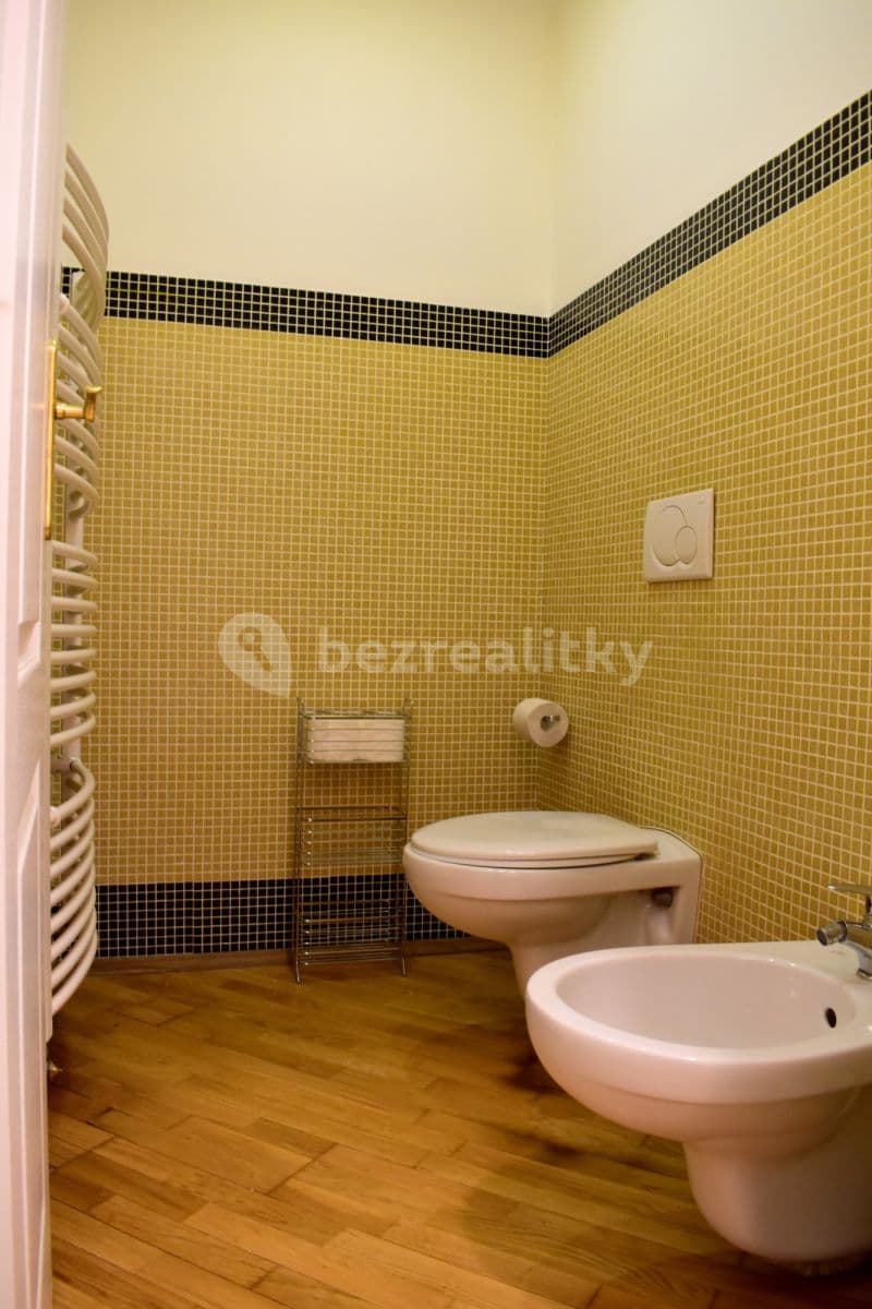 Prenájom bytu 60 m², Staropramenná, Praha, Praha Prenájom bytu 60 m², Staropramenná, Praha, Praha