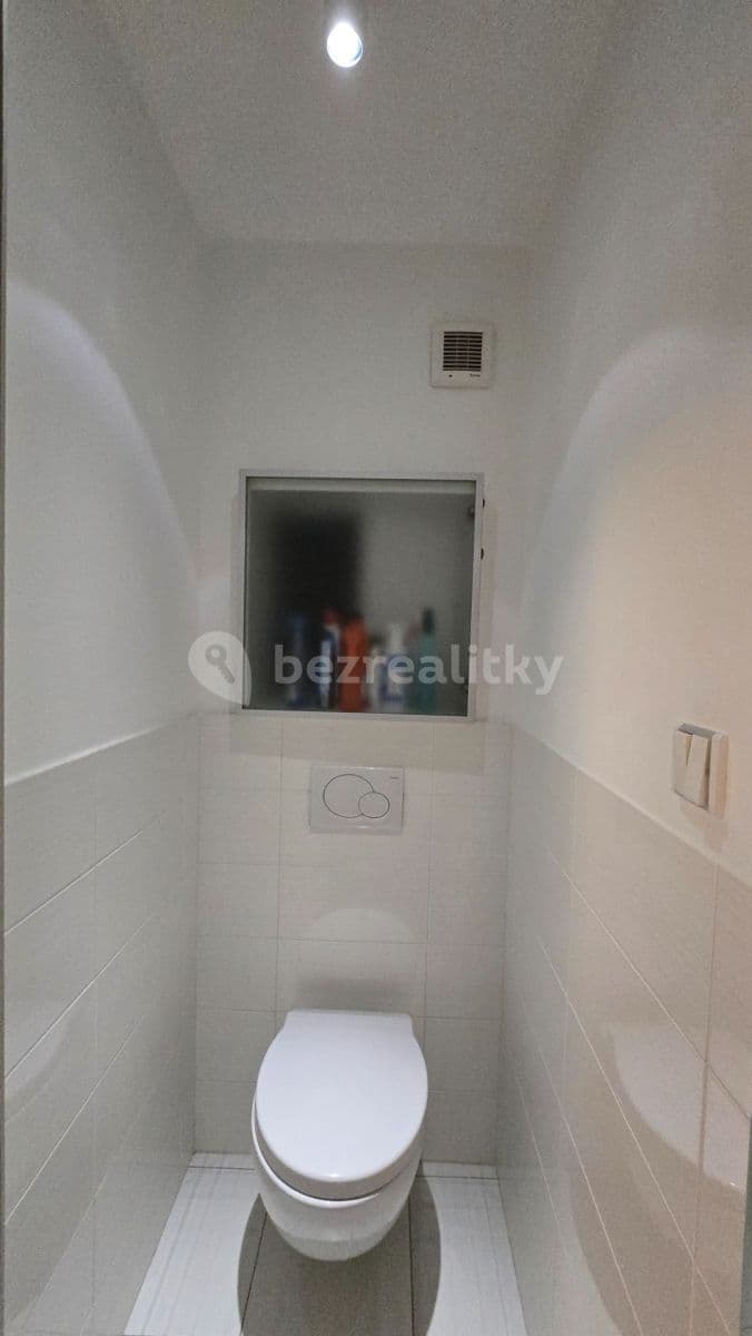 Prenájom bytu 2-izbový 51 m², Pavlovská, Praha, Praha Prenájom bytu 2-izbový 51 m², Pavlovská, Praha, Praha