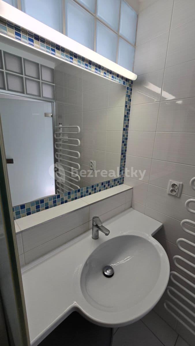 Prenájom bytu 2-izbový 51 m², Pavlovská, Praha, Praha Prenájom bytu 2-izbový 51 m², Pavlovská, Praha, Praha