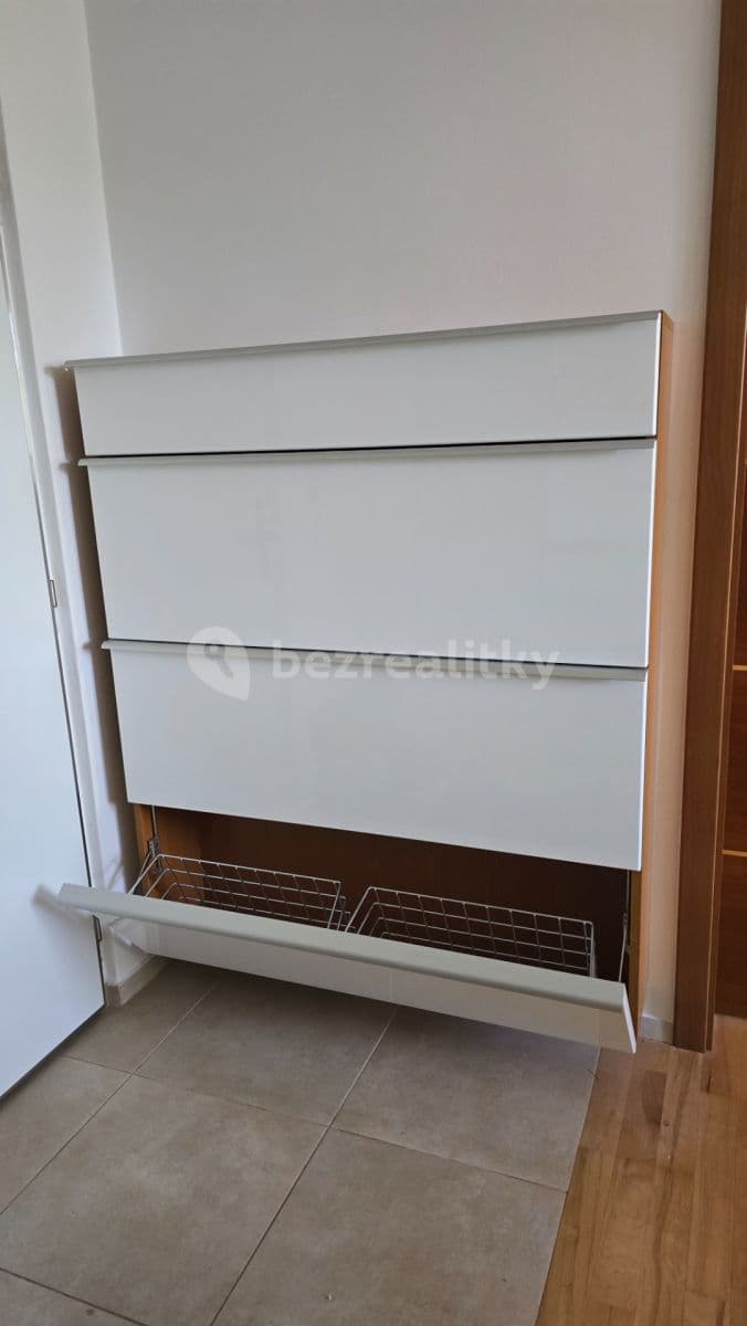 Prenájom bytu 2-izbový 51 m², Pavlovská, Praha, Praha Prenájom bytu 2-izbový 51 m², Pavlovská, Praha, Praha