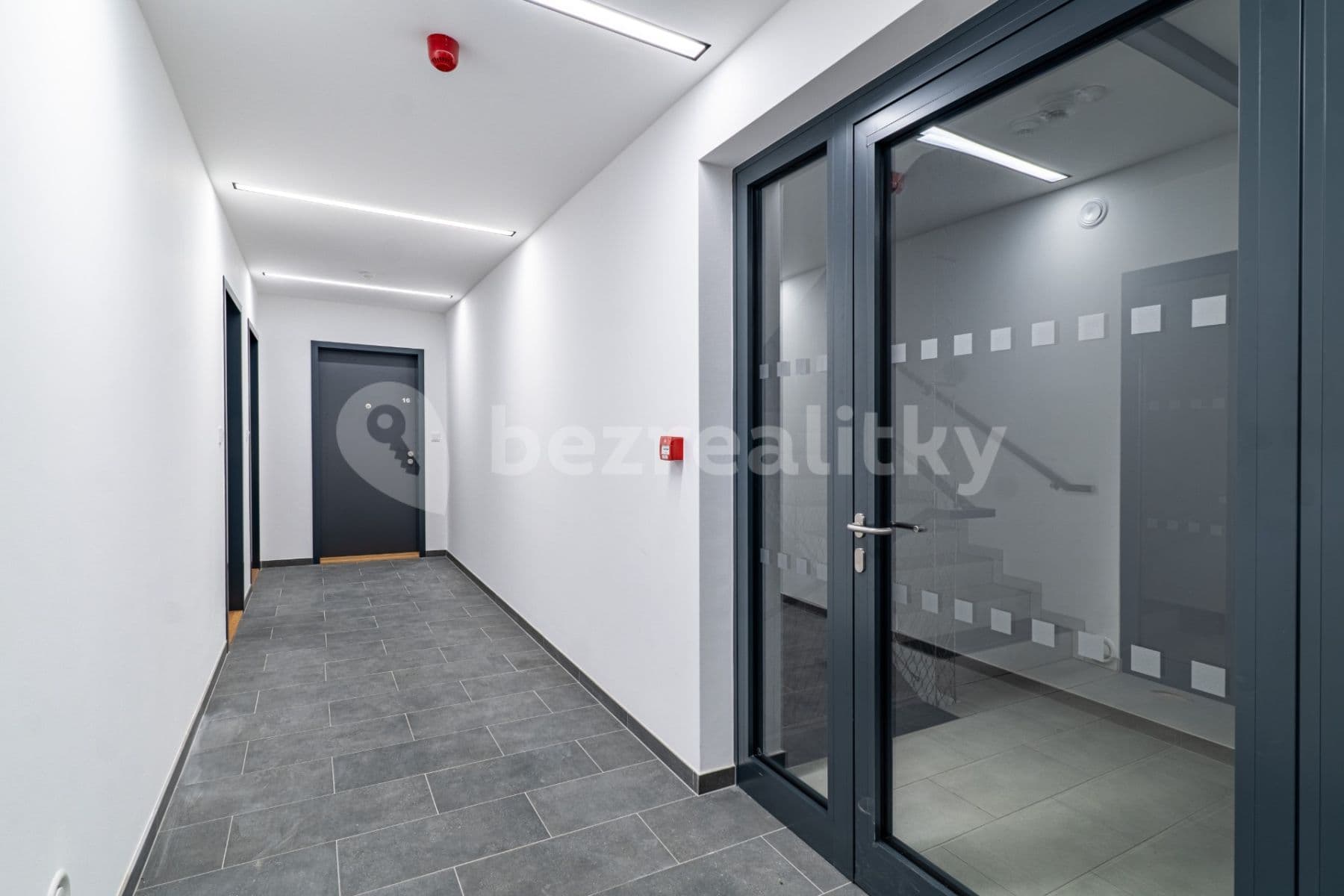 Prenájom bytu 2-izbový 62 m², Vitáčkova, Praha, Praha Prenájom bytu 2-izbový 62 m², Vitáčkova, Praha, Praha