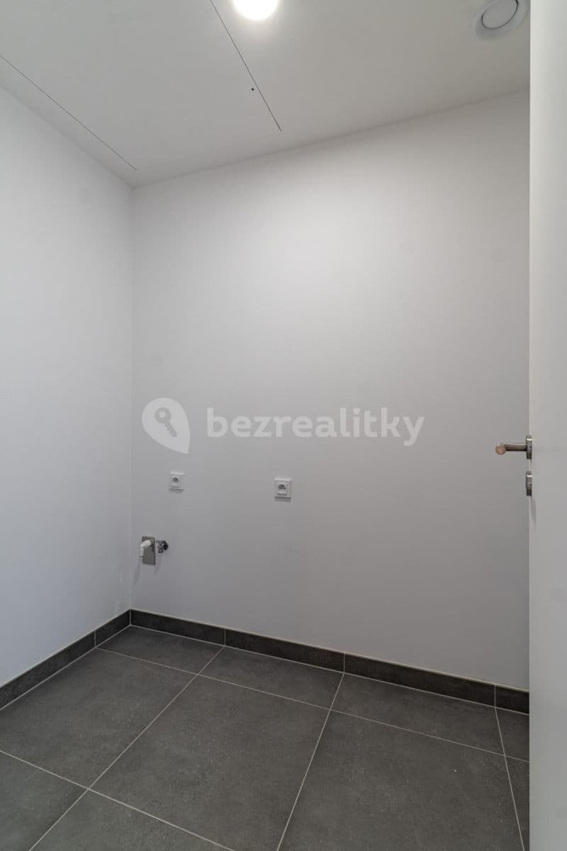 Prenájom bytu 2-izbový 62 m², Vitáčkova, Praha, Praha Prenájom bytu 2-izbový 62 m², Vitáčkova, Praha, Praha