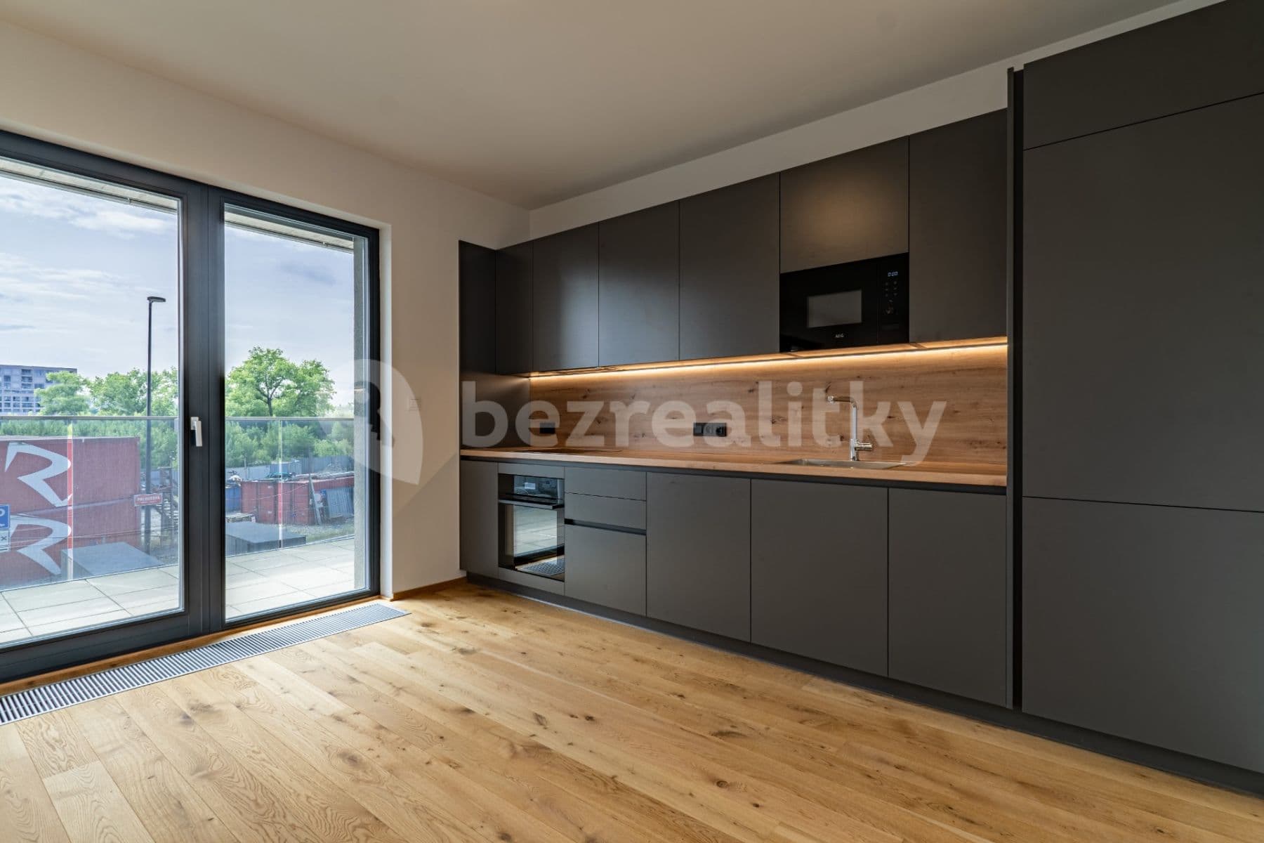 Prenájom bytu 2-izbový 62 m², Vitáčkova, Praha, Praha Prenájom bytu 2-izbový 62 m², Vitáčkova, Praha, Praha
