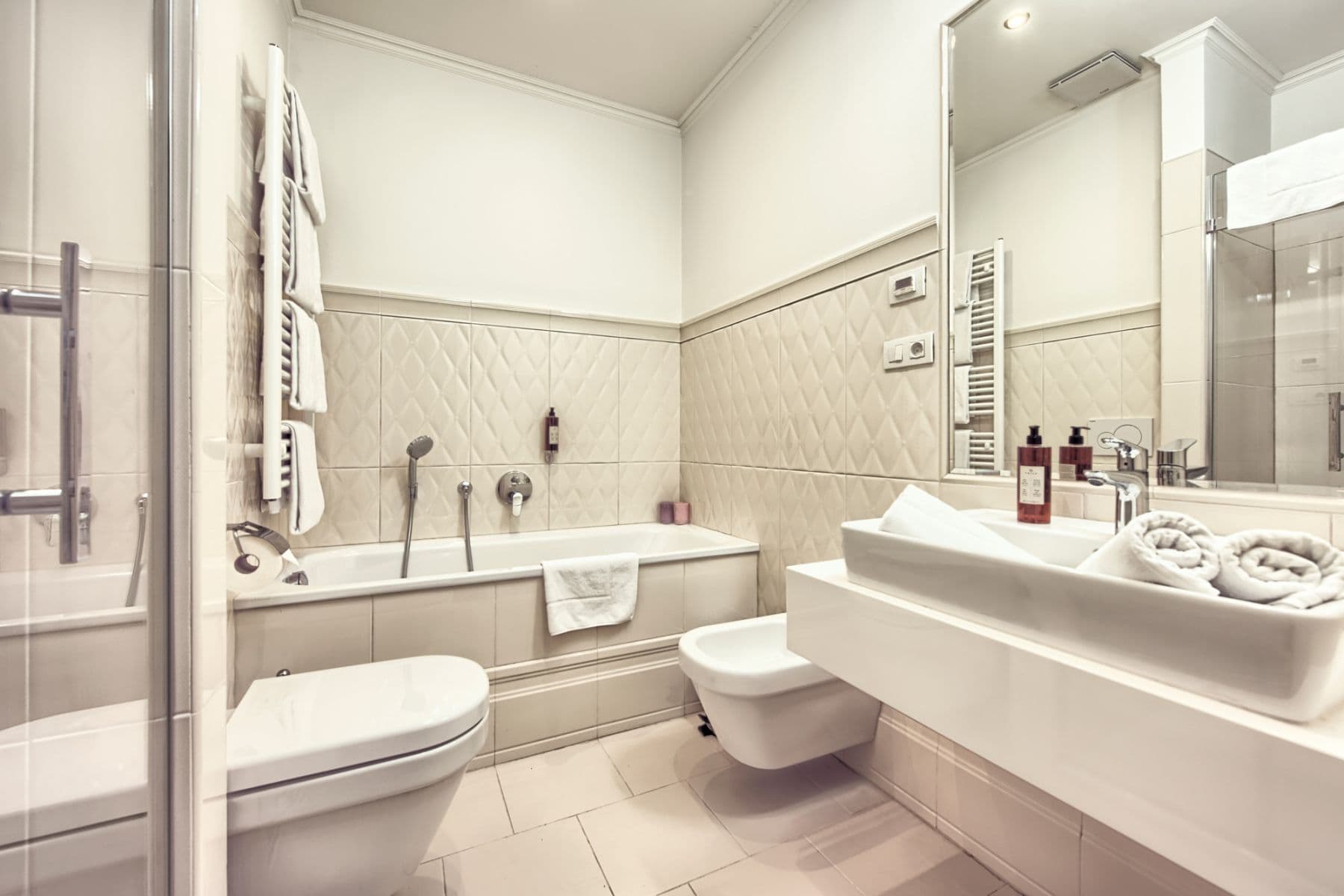 Prenájom bytu 100 m², U Milosrdných, Praha, Praha Prenájom bytu 100 m², U Milosrdných, Praha, Praha