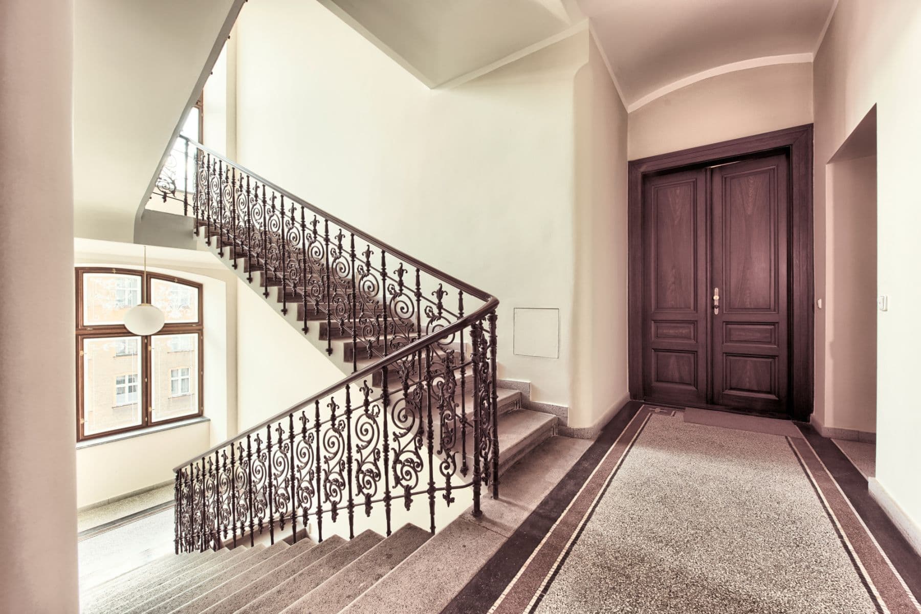 Prenájom bytu 100 m², U Milosrdných, Praha, Praha Prenájom bytu 100 m², U Milosrdných, Praha, Praha