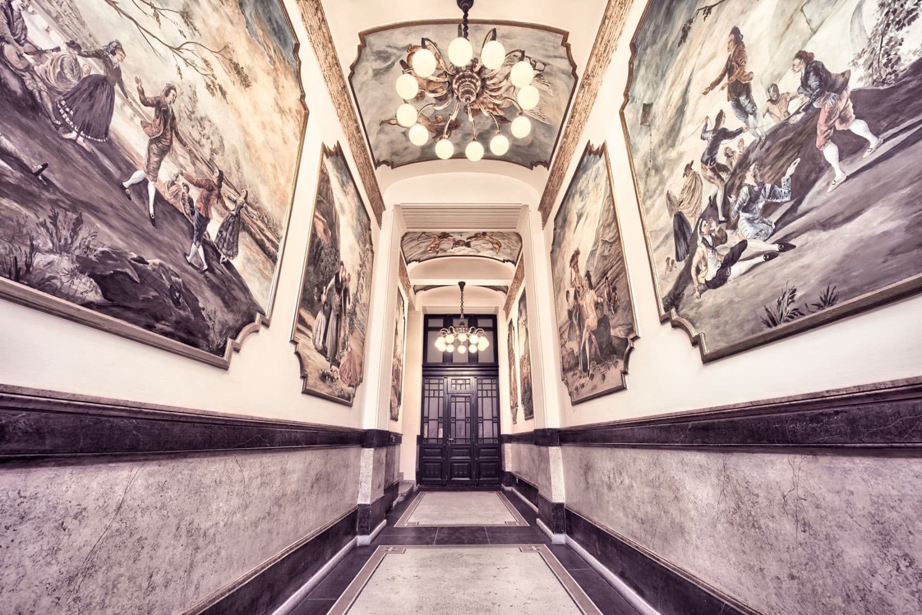 Prenájom bytu 100 m², U Milosrdných, Praha, Praha Prenájom bytu 100 m², U Milosrdných, Praha, Praha