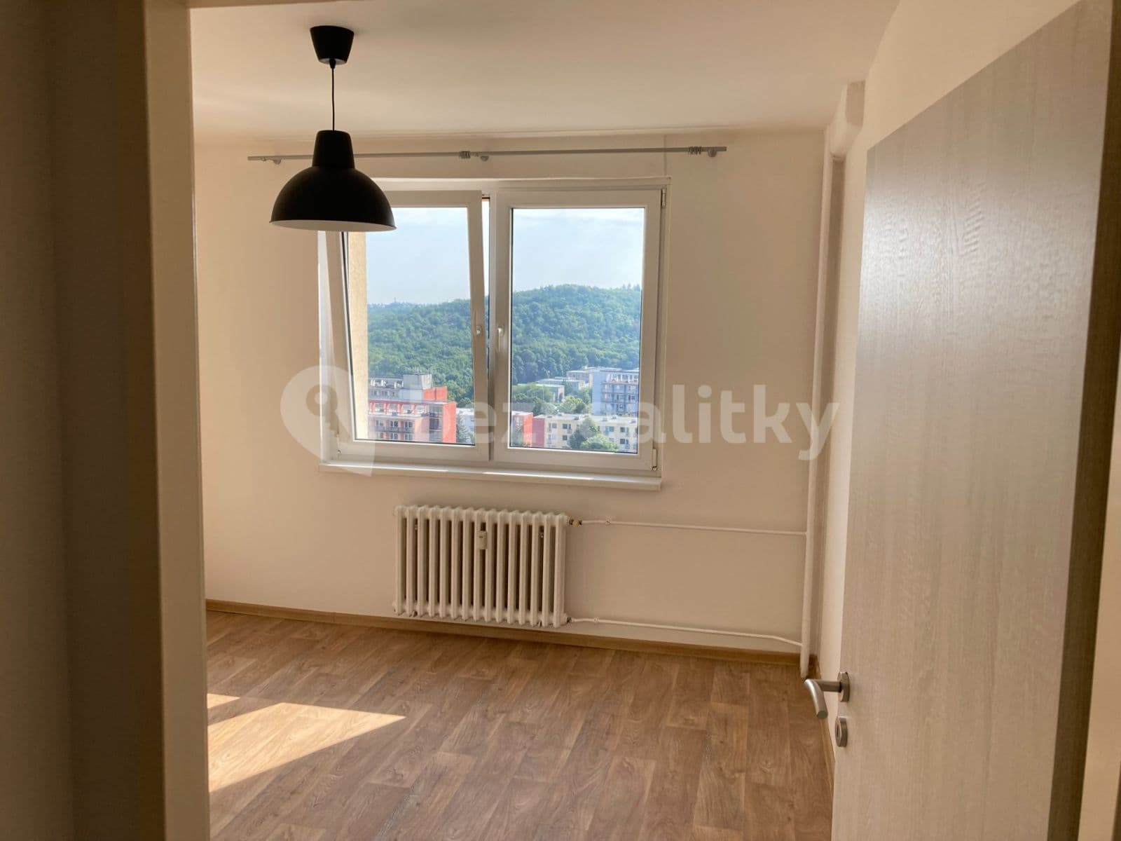 Prenájom bytu 2-izbový 40 m², Štúrova, Praha, Praha Prenájom bytu 2-izbový 40 m², Štúrova, Praha, Praha