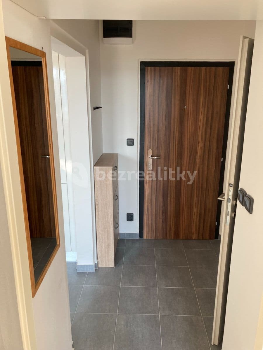 Prenájom bytu 2-izbový 40 m², Štúrova, Praha, Praha Prenájom bytu 2-izbový 40 m², Štúrova, Praha, Praha