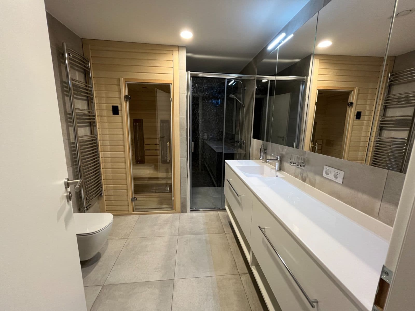 Prenájom bytu 2-izbový 65 m², Mukařovského, Praha, Praha Prenájom bytu 2-izbový 65 m², Mukařovského, Praha, Praha