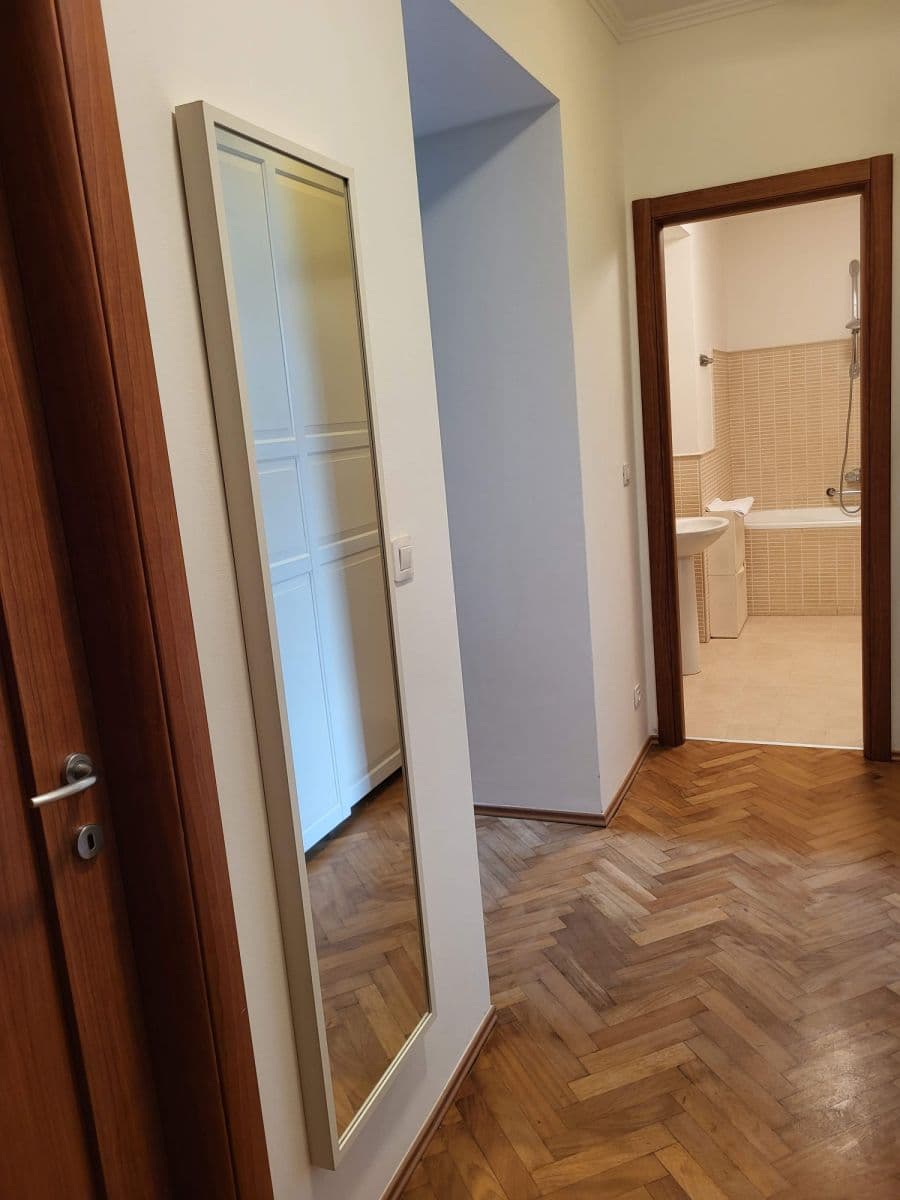 Prenájom bytu 45 m², Koubkova, Praha, Praha Prenájom bytu 45 m², Koubkova, Praha, Praha