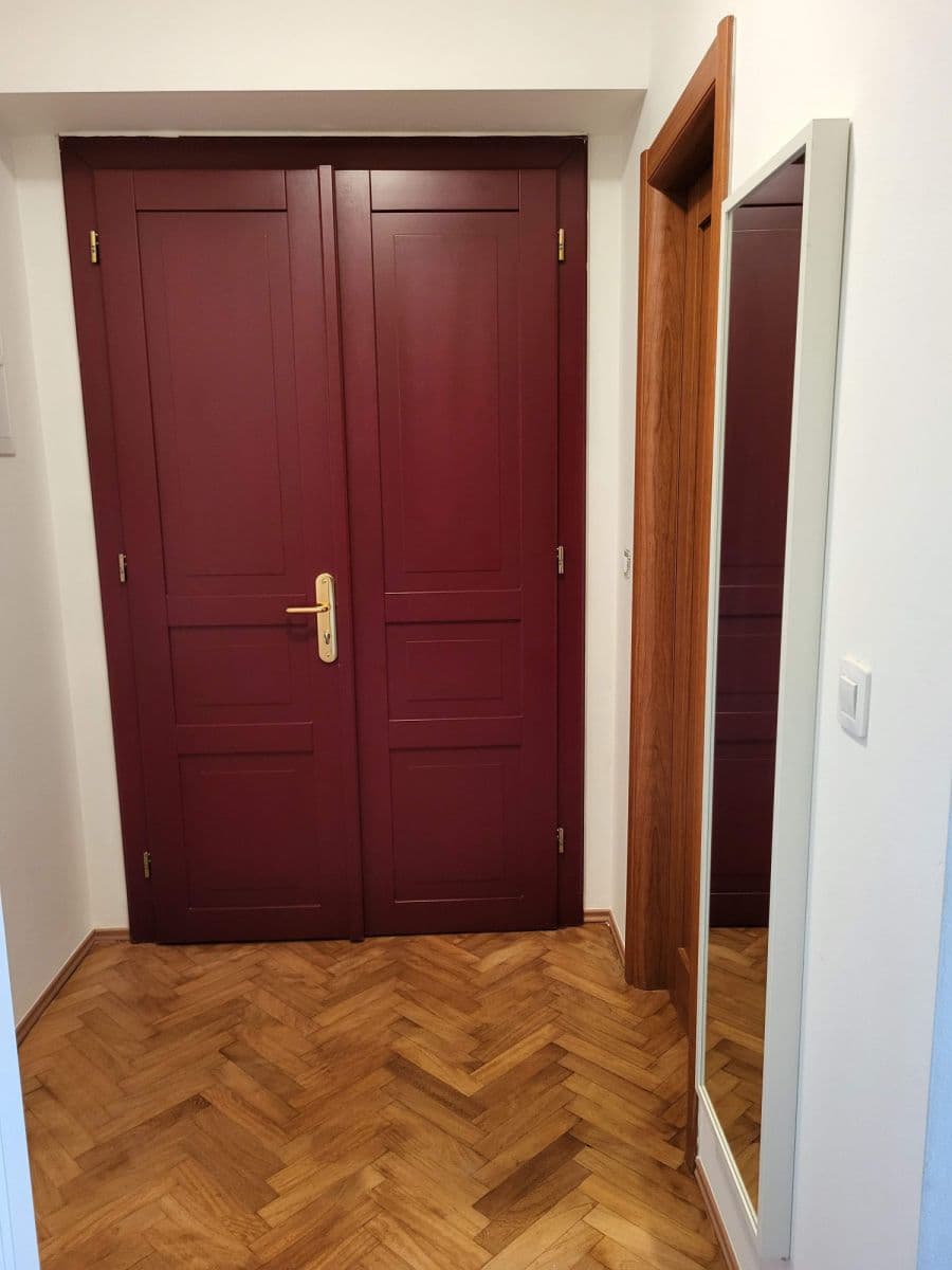 Prenájom bytu 45 m², Koubkova, Praha, Praha Prenájom bytu 45 m², Koubkova, Praha, Praha