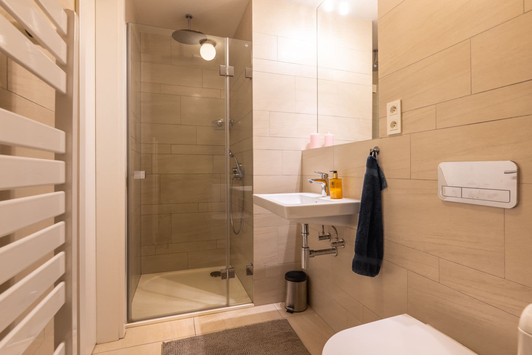 Prenájom bytu 40 m², U Michelského mlýna, Praha, Praha Prenájom bytu 40 m², U Michelského mlýna, Praha, Praha