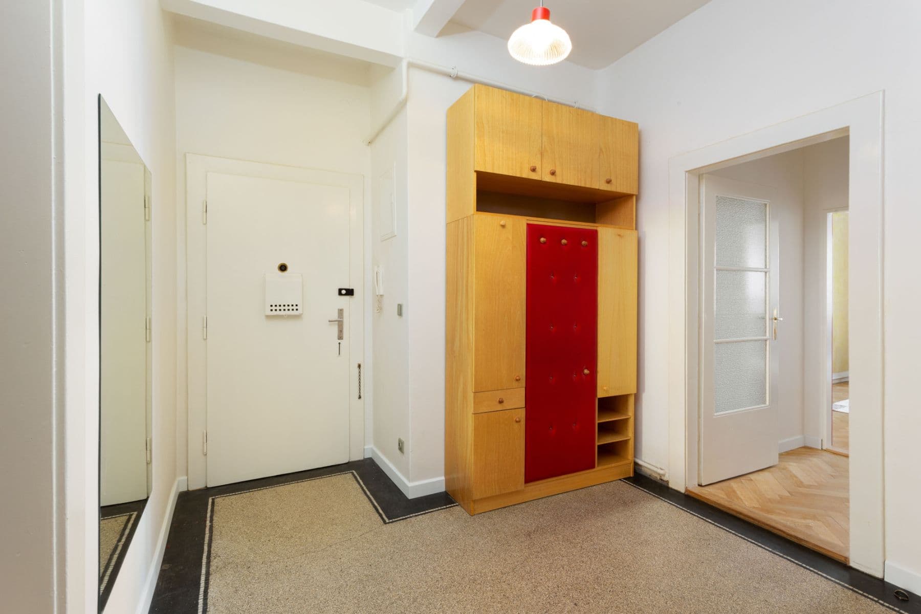 Prenájom bytu 100 m², Jugoslávských partyzánů, Praha, Praha Prenájom bytu 100 m², Jugoslávských partyzánů, Praha, Praha