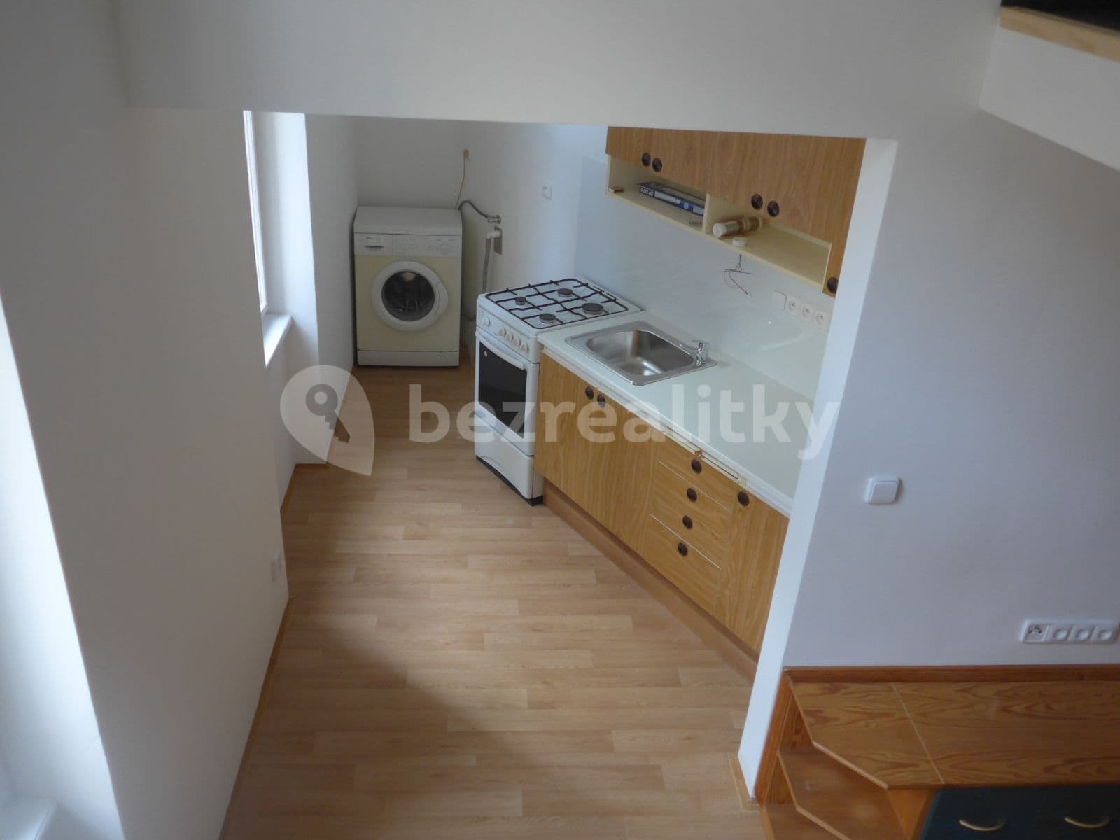 Prenájom bytu 1-izbový 33 m², Primátorská, Praha, Praha Prenájom bytu 1-izbový 33 m², Primátorská, Praha, Praha
