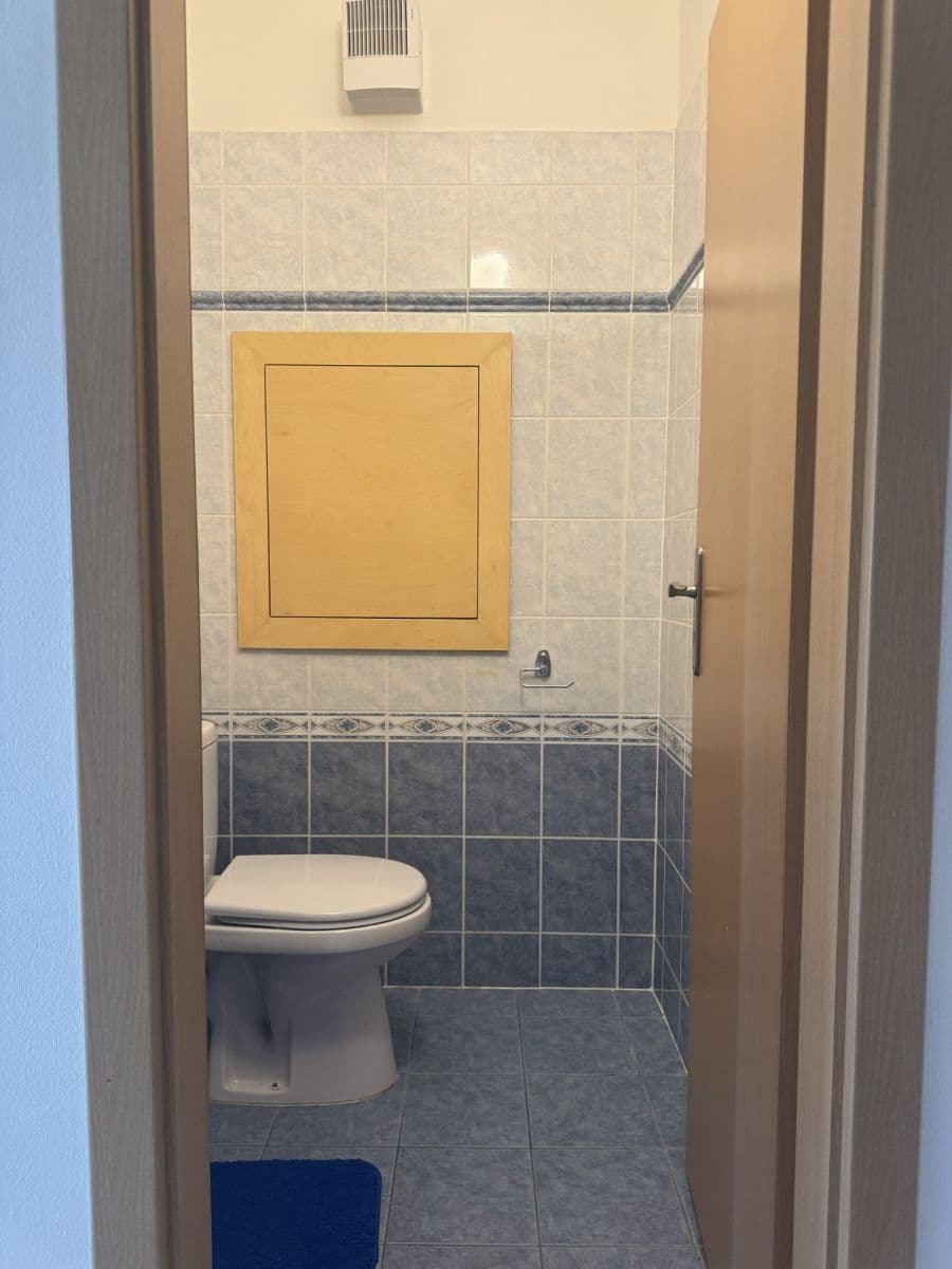 Prenájom bytu 3-izbový 79 m², Šternovská, Praha, Praha Prenájom bytu 3-izbový 79 m², Šternovská, Praha, Praha