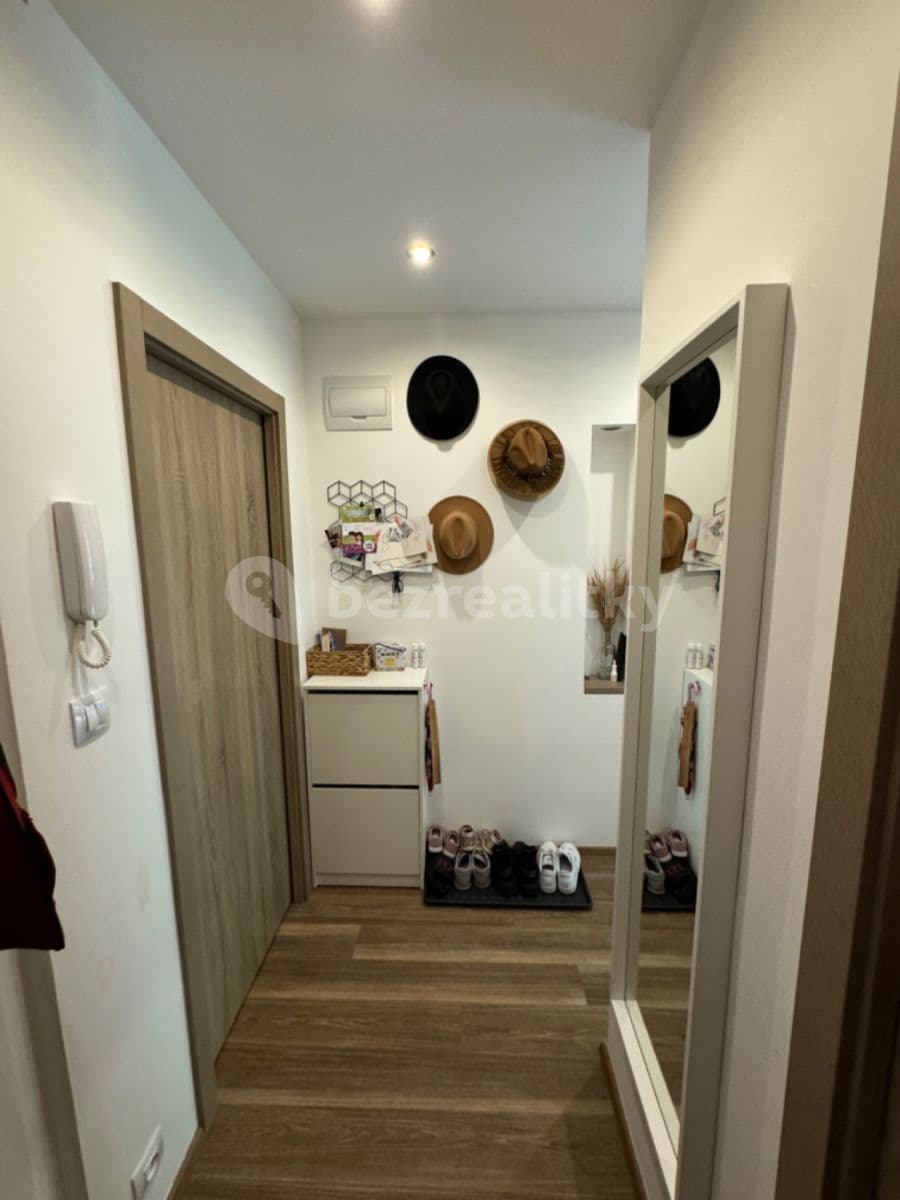 Prenájom bytu 2-izbový 50 m², Brdlíkova, Praha, Praha Prenájom bytu 2-izbový 50 m², Brdlíkova, Praha, Praha