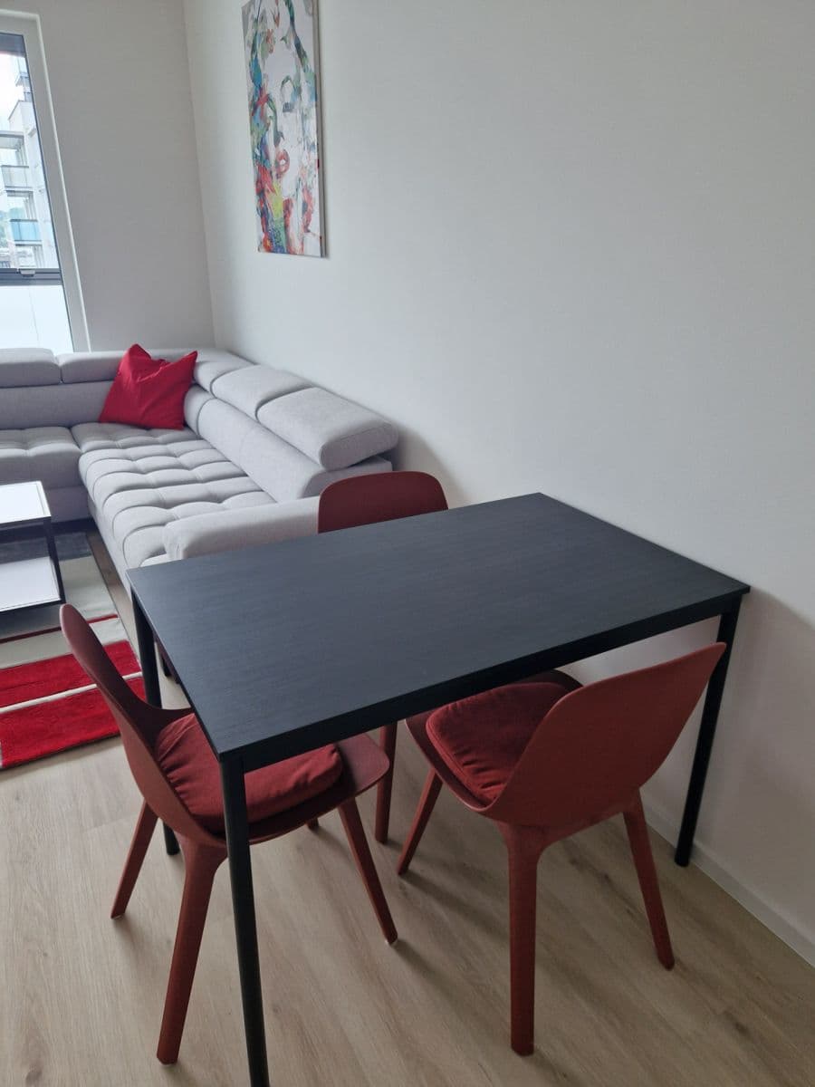 Prenájom bytu 2-izbový 55 m², Kolbenova, Praha, Praha Prenájom bytu 2-izbový 55 m², Kolbenova, Praha, Praha