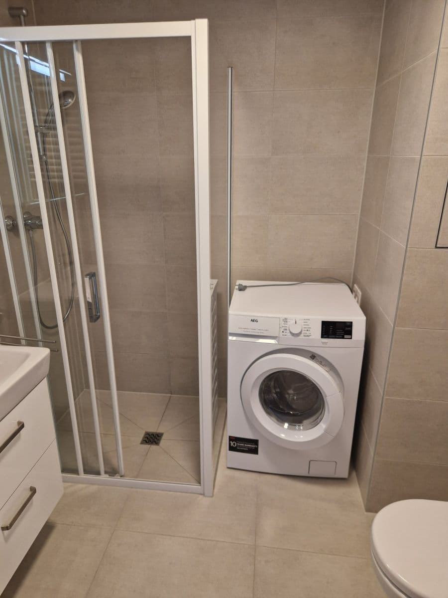 Prenájom bytu 2-izbový 55 m², Kolbenova, Praha, Praha Prenájom bytu 2-izbový 55 m², Kolbenova, Praha, Praha