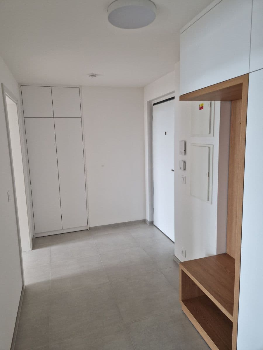 Prenájom bytu 2-izbový 55 m², Kolbenova, Praha, Praha Prenájom bytu 2-izbový 55 m², Kolbenova, Praha, Praha