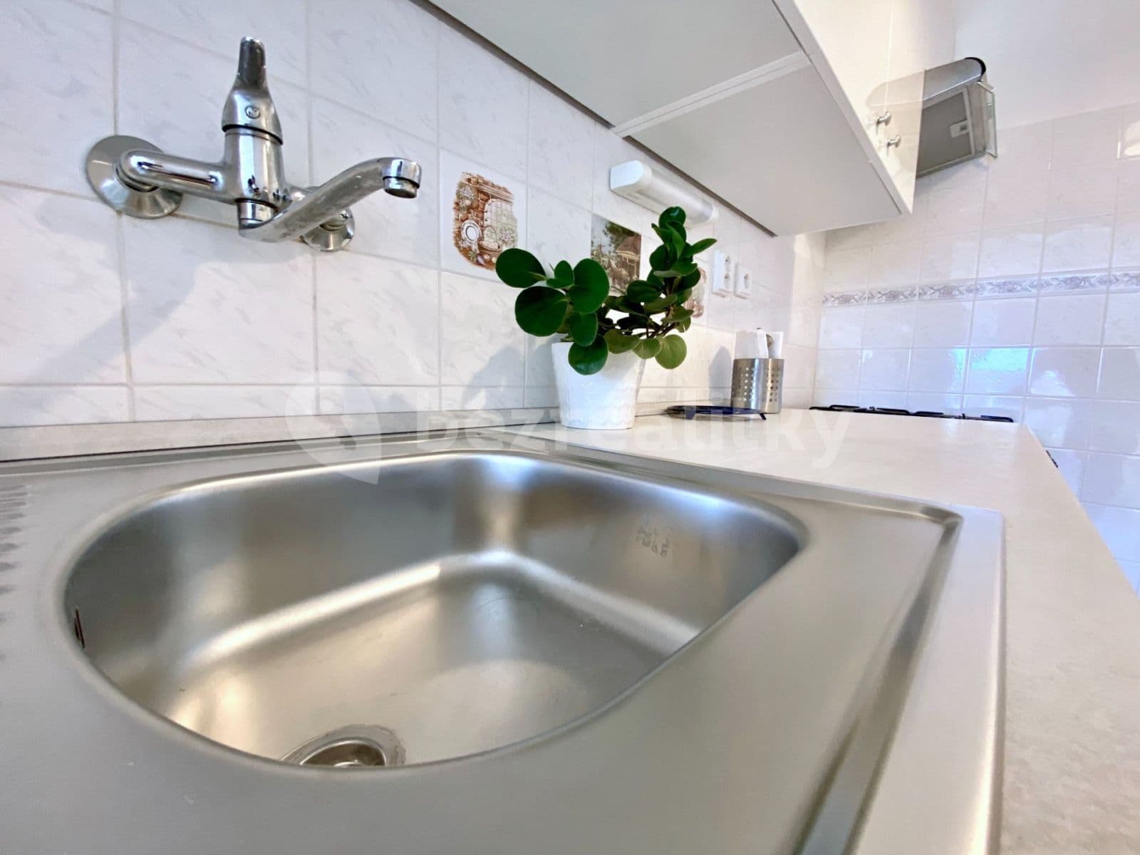 Prenájom bytu 2-izbový 45 m², Plickova, Praha, Praha Prenájom bytu 2-izbový 45 m², Plickova, Praha, Praha