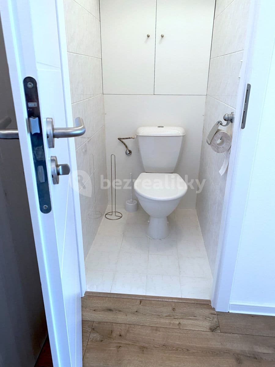 Prenájom bytu 2-izbový 45 m², Plickova, Praha, Praha Prenájom bytu 2-izbový 45 m², Plickova, Praha, Praha