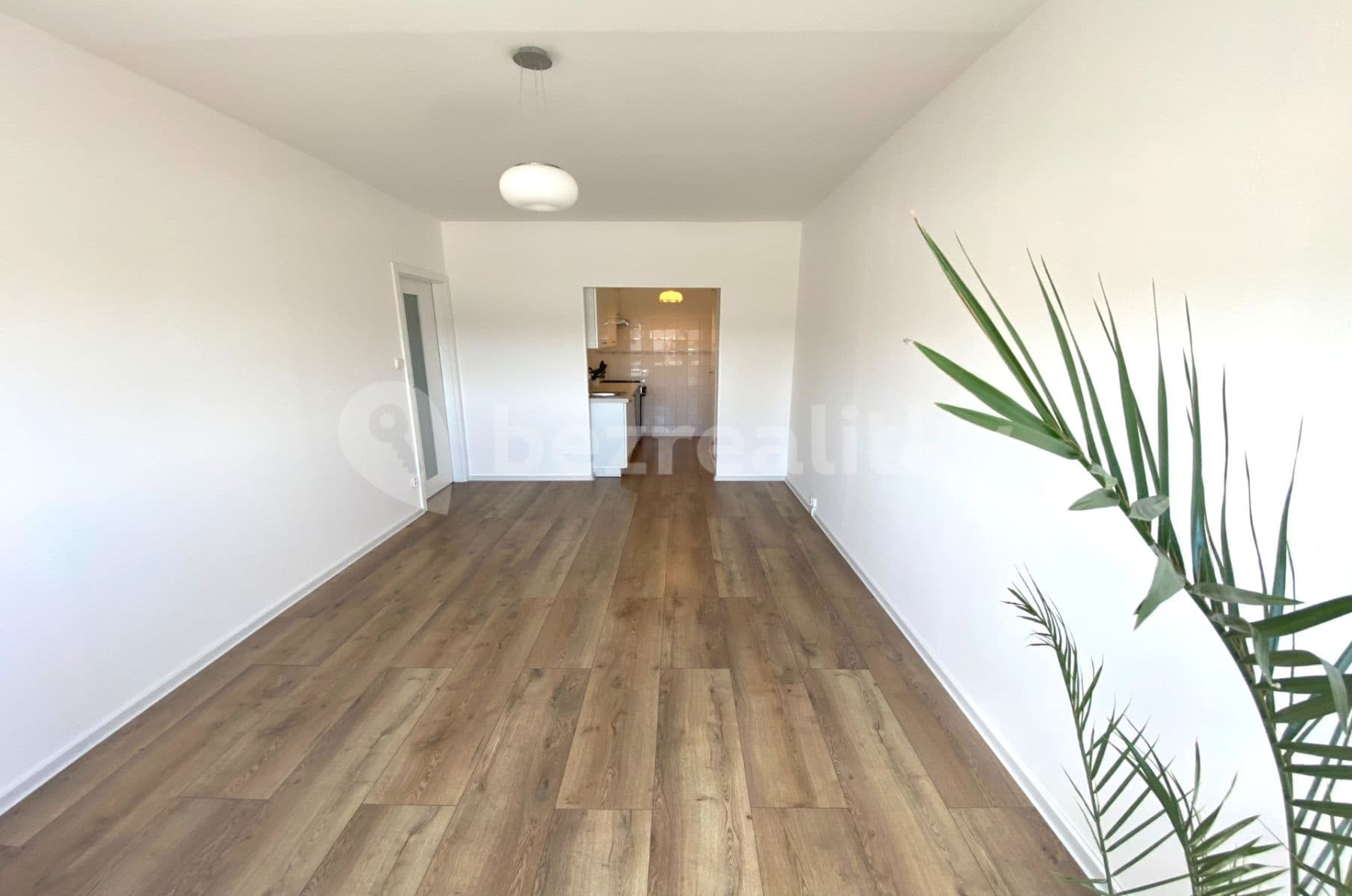 Prenájom bytu 2-izbový 45 m², Plickova, Praha, Praha Prenájom bytu 2-izbový 45 m², Plickova, Praha, Praha