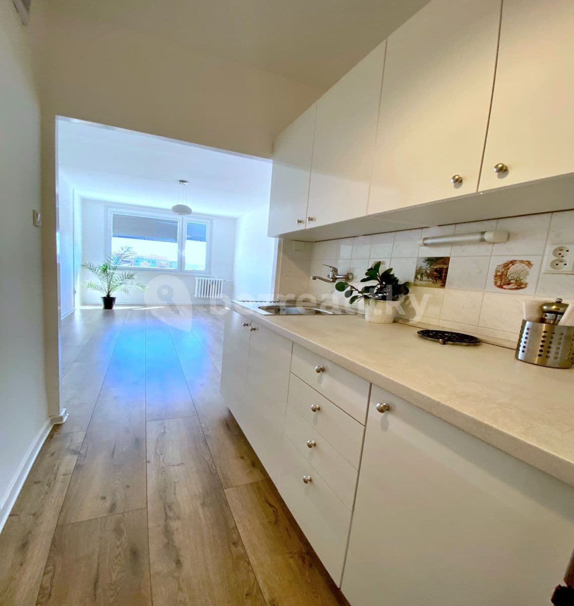 Prenájom bytu 2-izbový 45 m², Plickova, Praha, Praha Prenájom bytu 2-izbový 45 m², Plickova, Praha, Praha