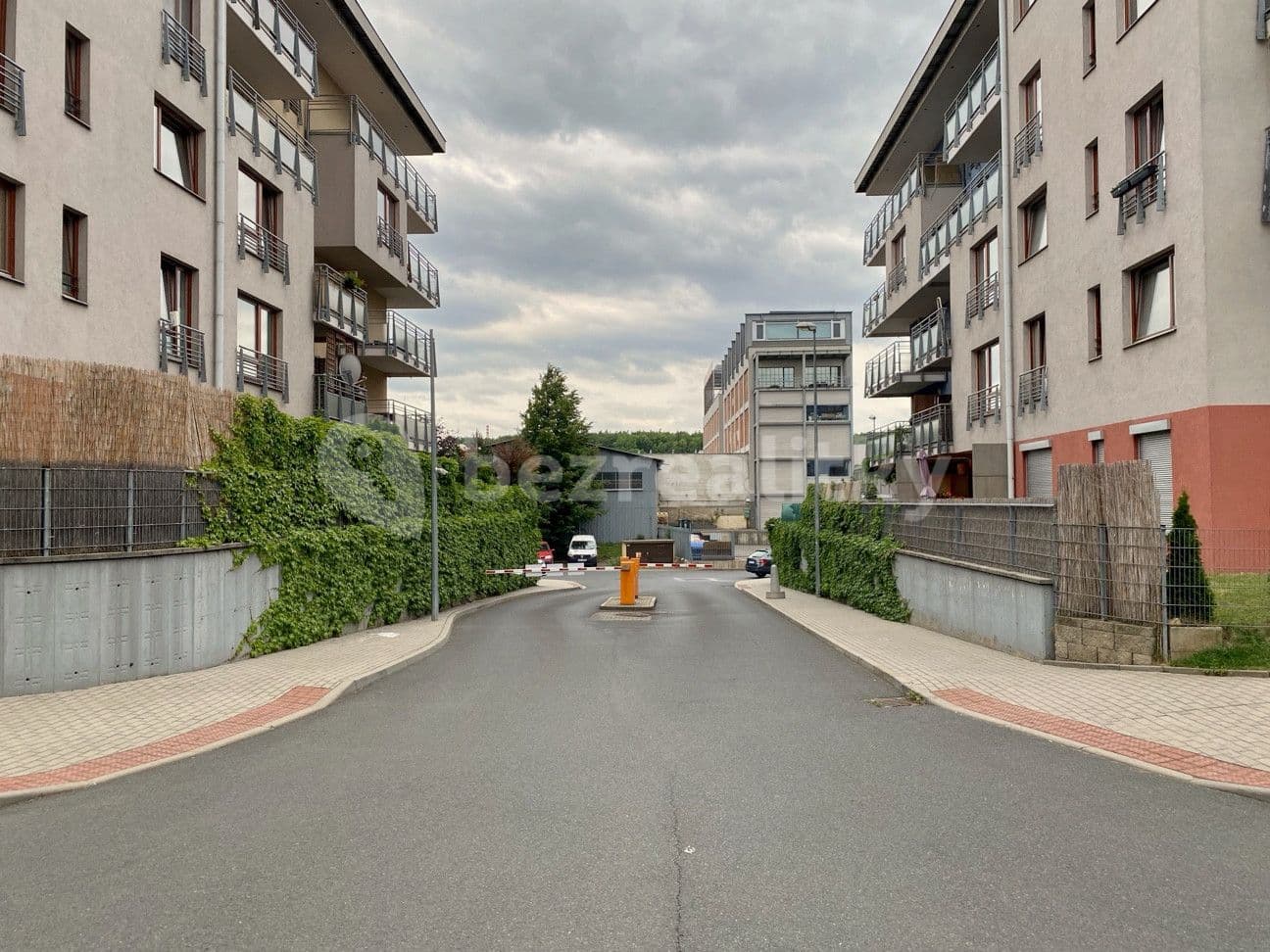 Prenájom bytu 1-izbový 33 m², Jana Přibíka, Praha, Praha Prenájom bytu 1-izbový 33 m², Jana Přibíka, Praha, Praha