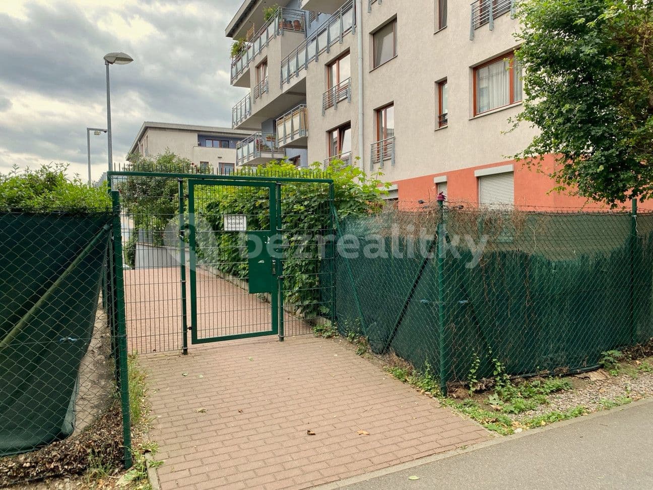 Prenájom bytu 1-izbový 33 m², Jana Přibíka, Praha, Praha Prenájom bytu 1-izbový 33 m², Jana Přibíka, Praha, Praha