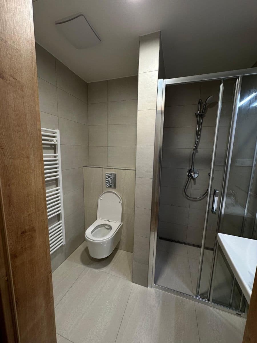 Prenájom bytu 1-izbový 54 m², Frištenského, Olomouc, Olomoucký kraj Prenájom bytu 1-izbový 54 m², Frištenského, Olomouc, Olomoucký kraj