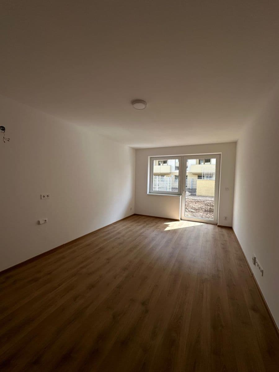 Prenájom bytu 1-izbový 54 m², Frištenského, Olomouc, Olomoucký kraj Prenájom bytu 1-izbový 54 m², Frištenského, Olomouc, Olomoucký kraj