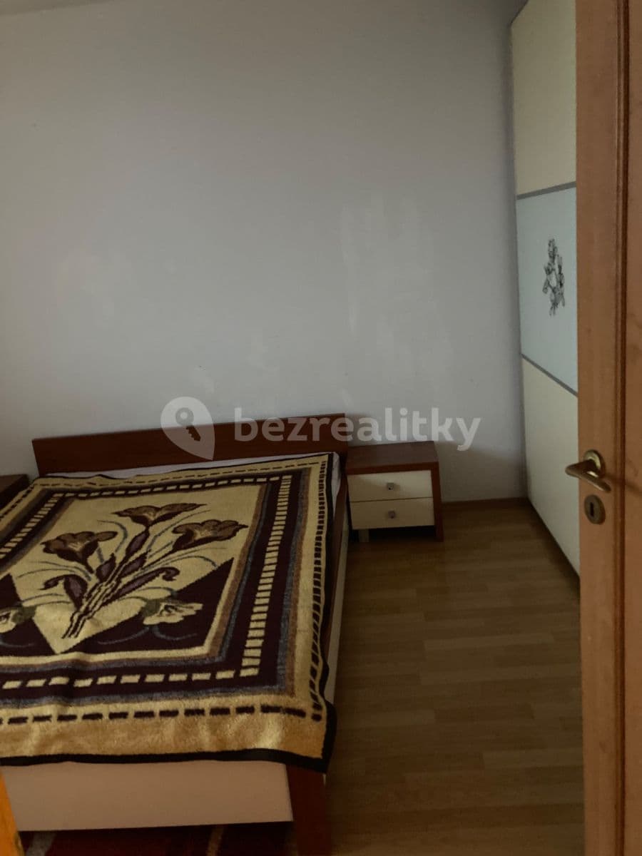 Prenájom bytu 2-izbový 45 m², Píniová, Vrakuňa, Bratislavský kraj Prenájom bytu 2-izbový 45 m², Píniová, Vrakuňa, Bratislavský kraj