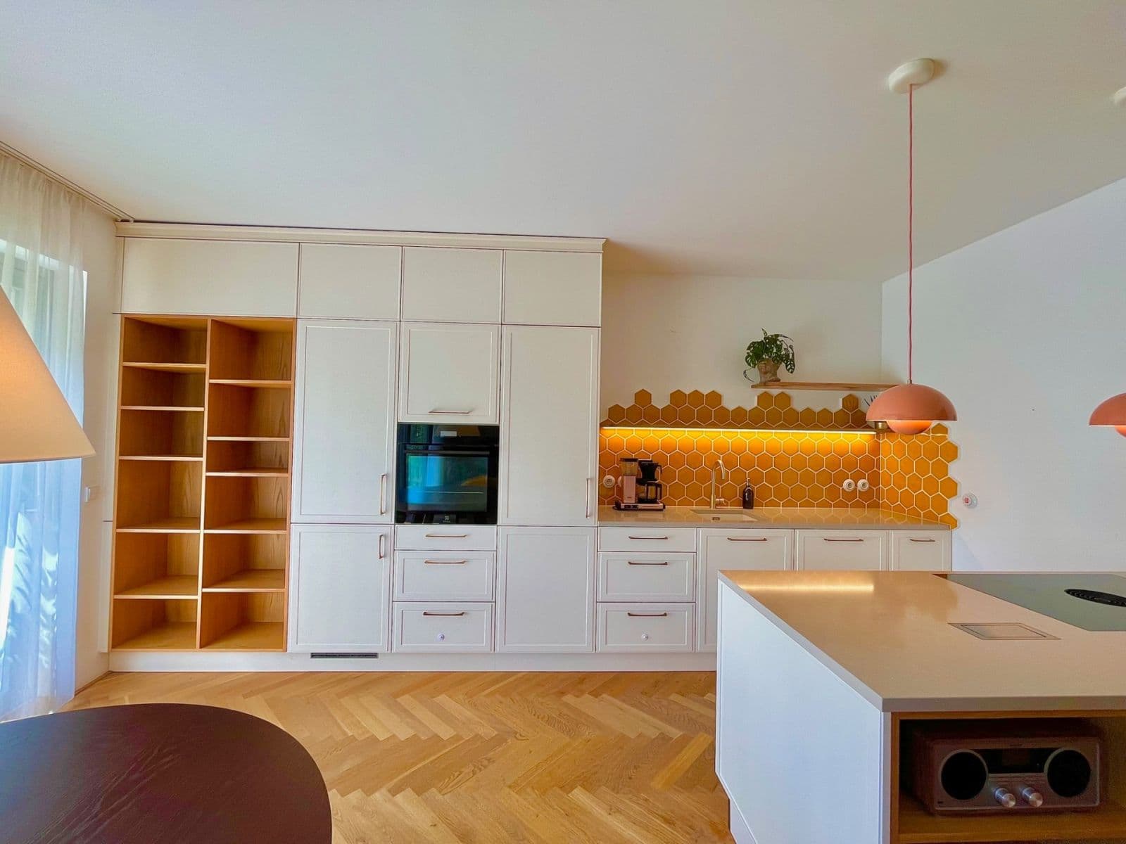 Prenájom bytu 3-izbový 116 m², Sámova, Praha, Praha Prenájom bytu 3-izbový 116 m², Sámova, Praha, Praha