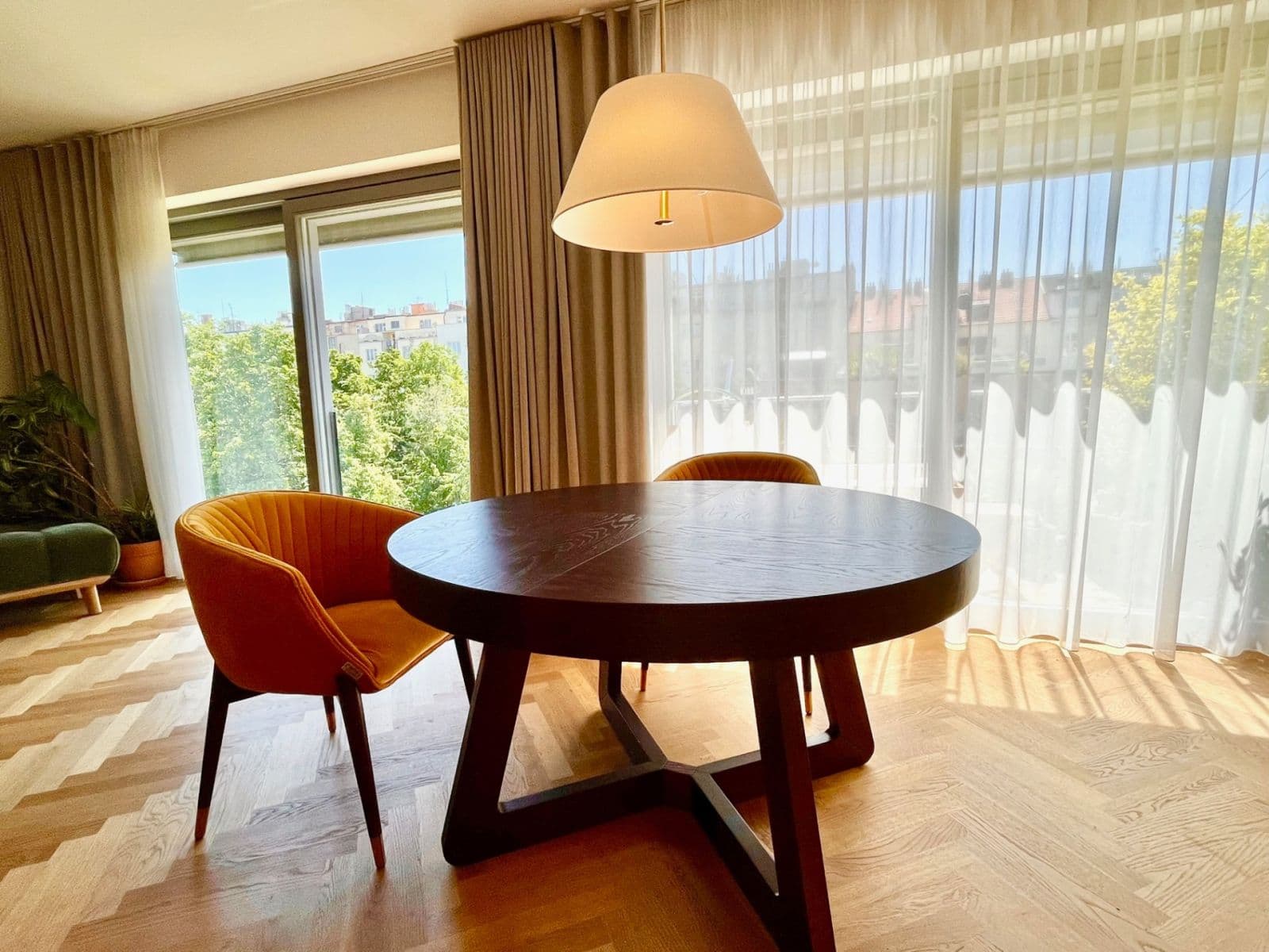 Prenájom bytu 3-izbový 116 m², Sámova, Praha, Praha Prenájom bytu 3-izbový 116 m², Sámova, Praha, Praha