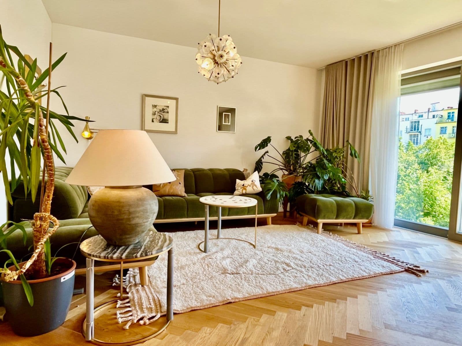 Prenájom bytu 3-izbový 116 m², Sámova, Praha, Praha Prenájom bytu 3-izbový 116 m², Sámova, Praha, Praha