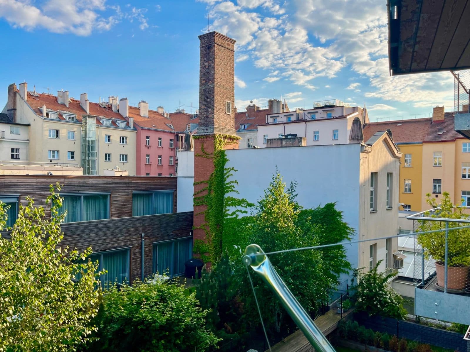 Prenájom bytu 3-izbový 116 m², Sámova, Praha, Praha Prenájom bytu 3-izbový 116 m², Sámova, Praha, Praha