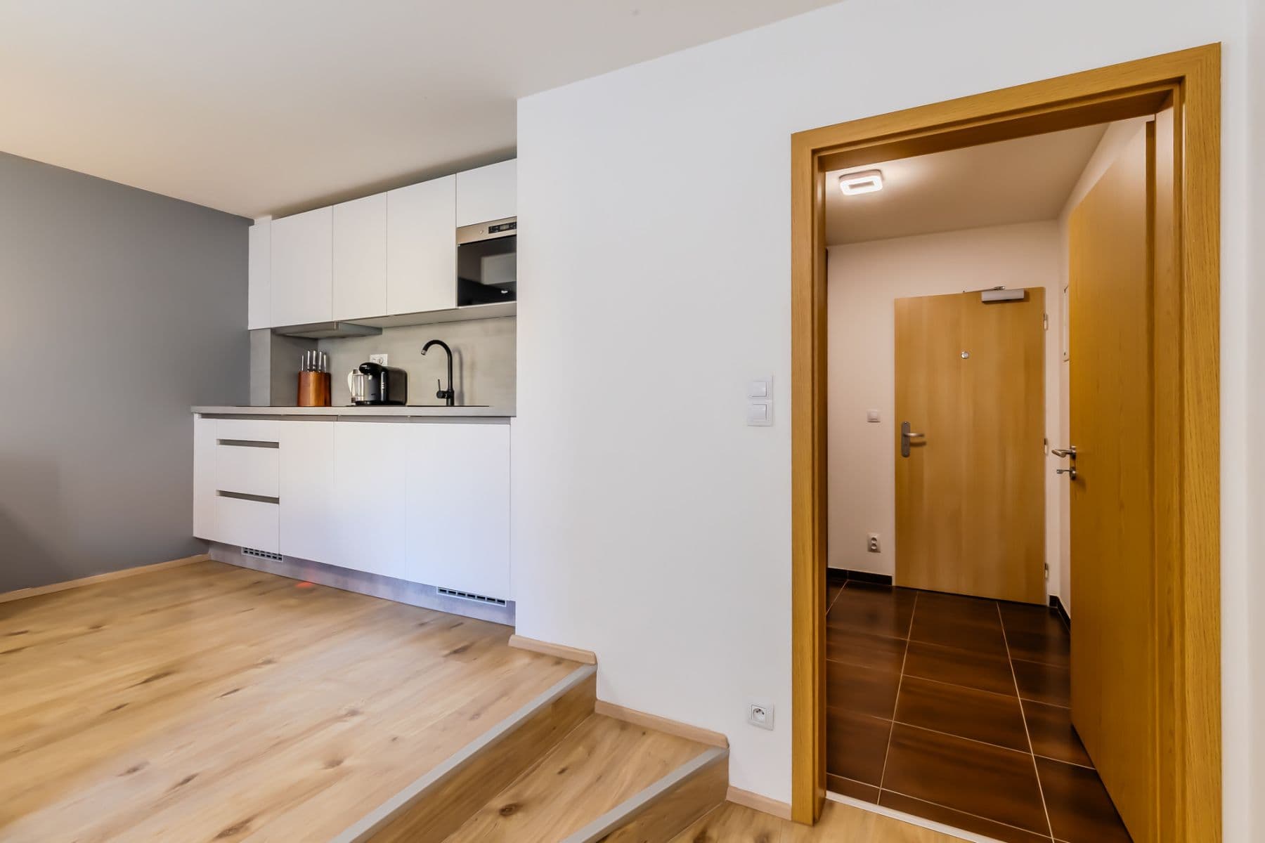 Prenájom bytu 30 m², Rostislavova, Praha, Praha Prenájom bytu 30 m², Rostislavova, Praha, Praha