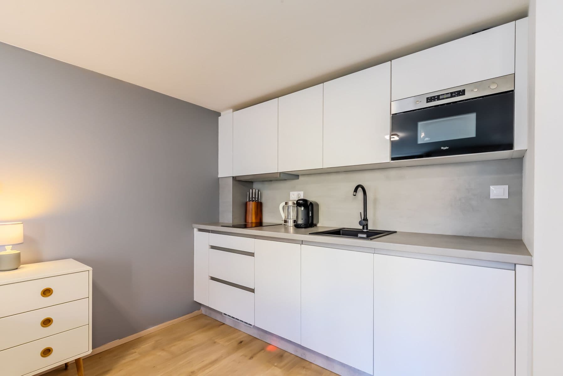 Prenájom bytu 30 m², Rostislavova, Praha, Praha Prenájom bytu 30 m², Rostislavova, Praha, Praha