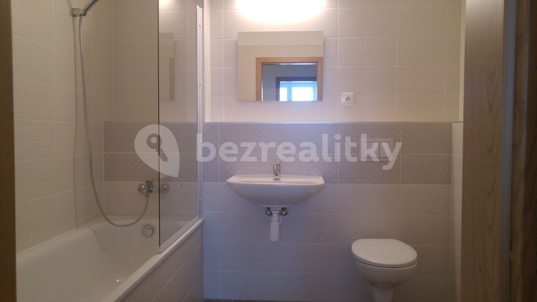 Prenájom bytu 2-izbový 56 m², Štěrbova, Chýně, Středočeský kraj Prenájom bytu 2-izbový 56 m², Štěrbova, Chýně, Středočeský kraj