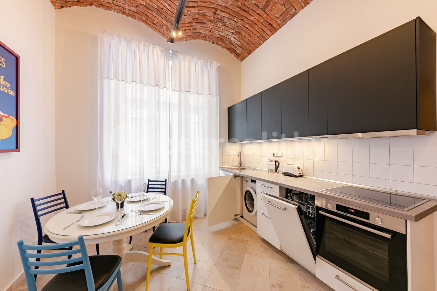 Prenájom bytu 1-izbový 46 m², Hálkova, Praha, Praha Prenájom bytu 1-izbový 46 m², Hálkova, Praha, Praha