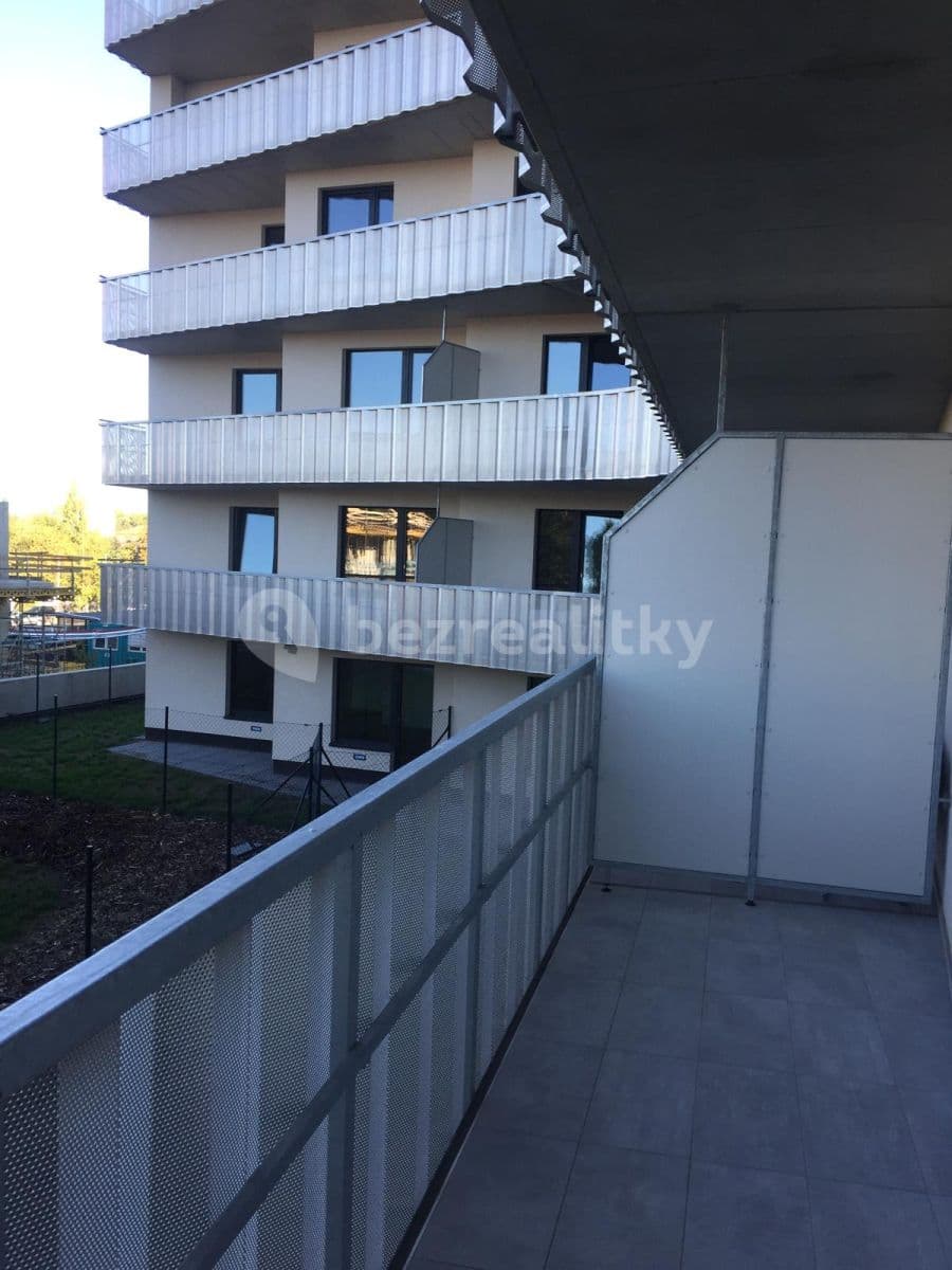 Prenájom bytu 2-izbový 64 m², Zvěřinova, Praha, Praha Prenájom bytu 2-izbový 64 m², Zvěřinova, Praha, Praha