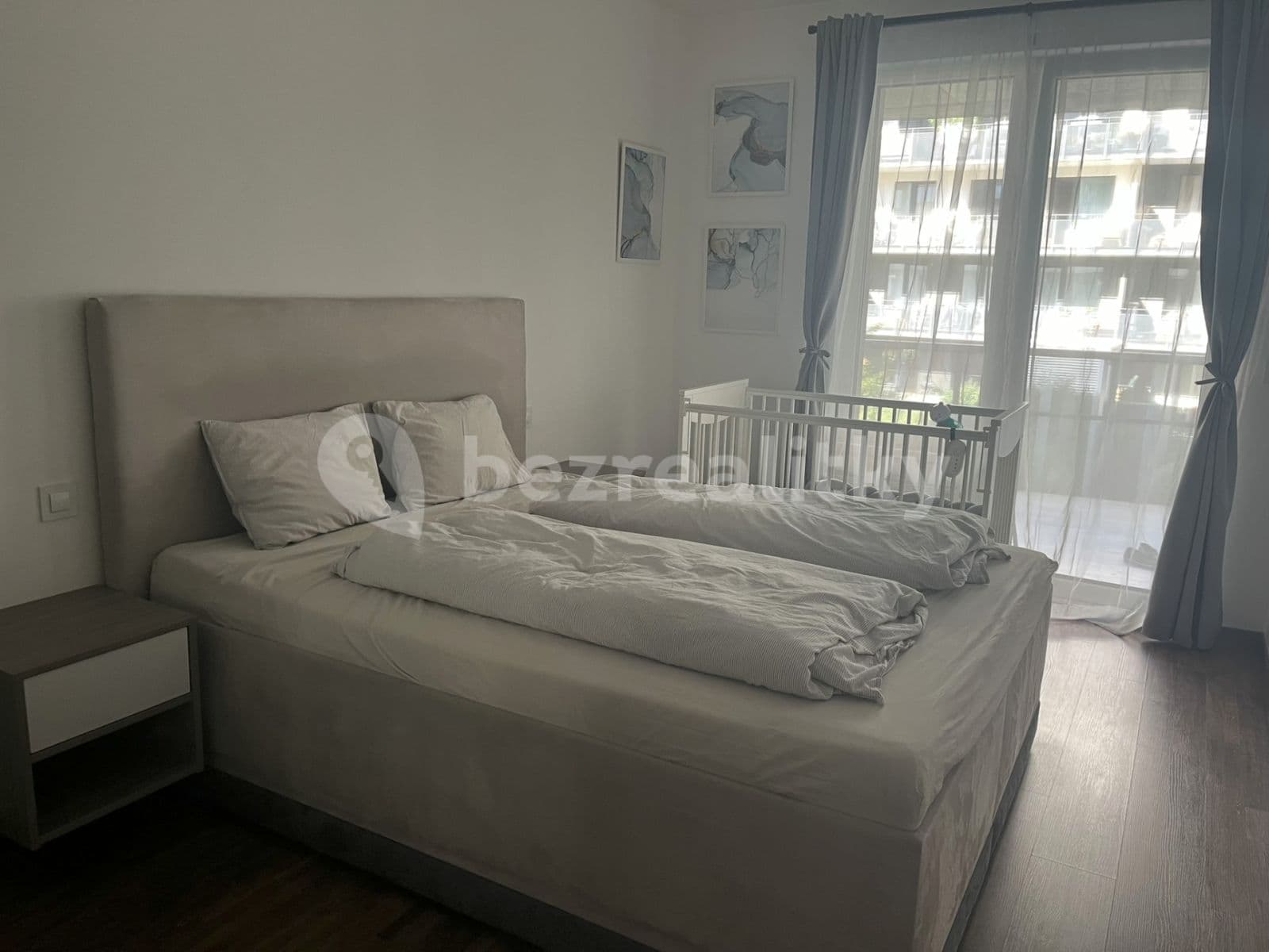 Prenájom bytu 2-izbový 64 m², Zvěřinova, Praha, Praha Prenájom bytu 2-izbový 64 m², Zvěřinova, Praha, Praha