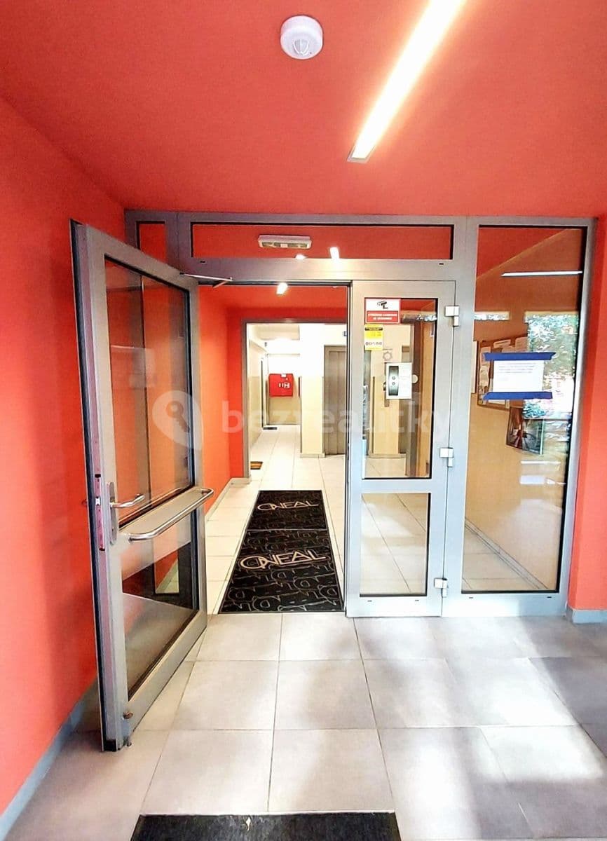 Prenájom bytu 1-izbový 35 m², Habrová, Praha, Praha Prenájom bytu 1-izbový 35 m², Habrová, Praha, Praha