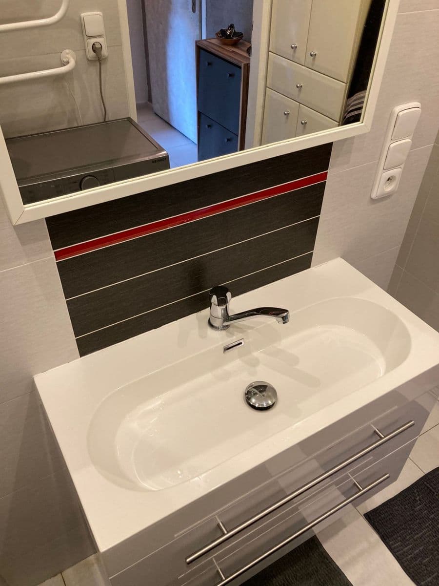 Prenájom bytu 2-izbový 43 m², Na Letné, Olomouc, Olomoucký kraj Prenájom bytu 2-izbový 43 m², Na Letné, Olomouc, Olomoucký kraj