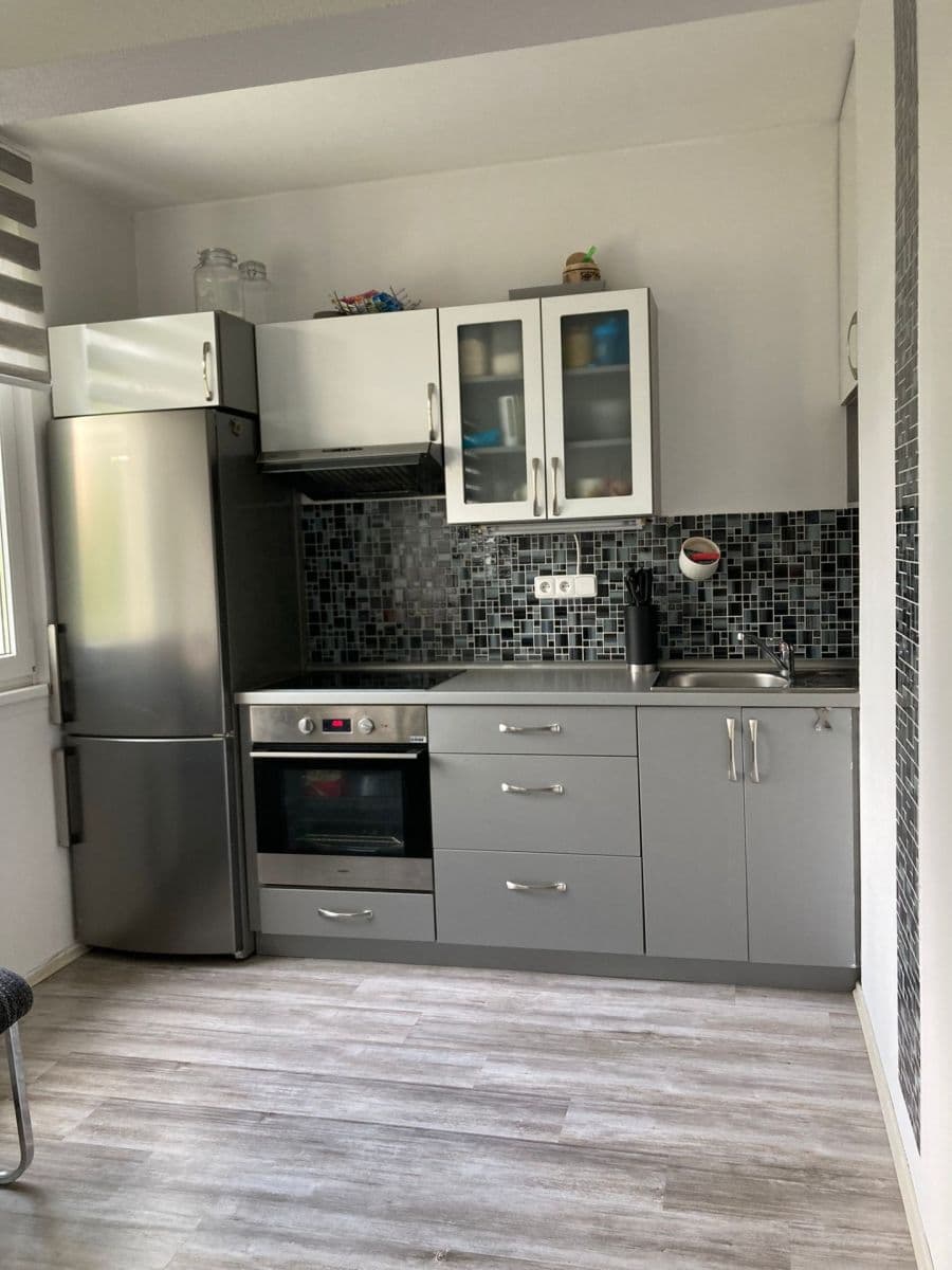 Prenájom bytu 2-izbový 43 m², Na Letné, Olomouc, Olomoucký kraj Prenájom bytu 2-izbový 43 m², Na Letné, Olomouc, Olomoucký kraj