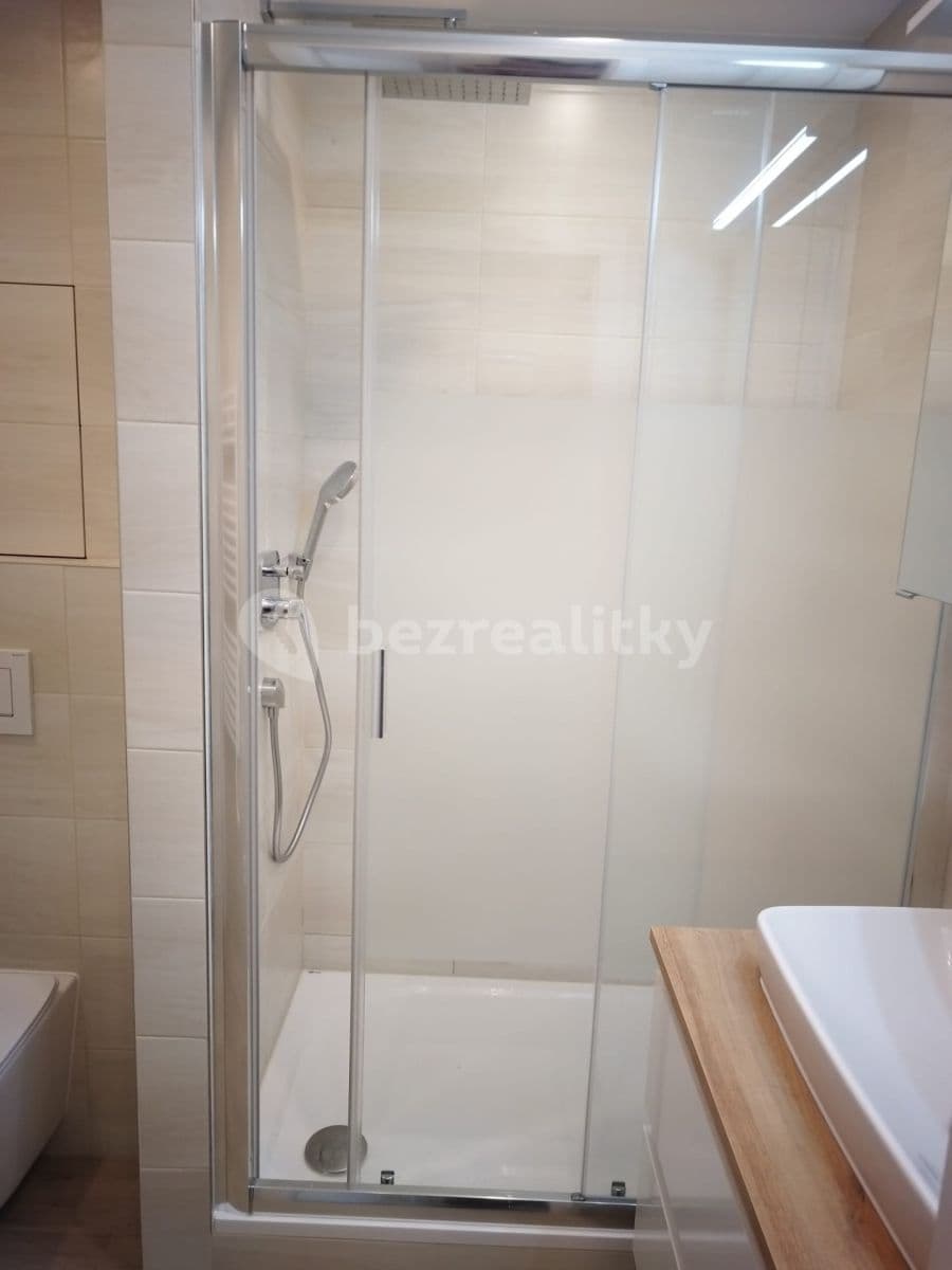 Prenájom bytu 1-izbový 36 m², Vysočanská, Praha, Praha Prenájom bytu 1-izbový 36 m², Vysočanská, Praha, Praha